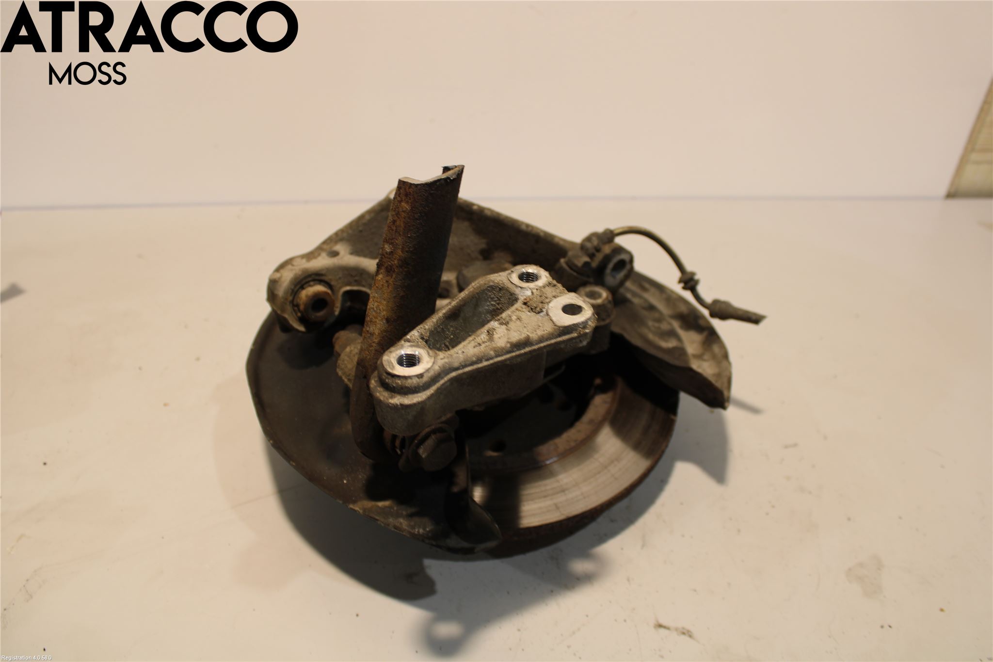 Volkswagen VW PASSAT 11-14 Spindel Vb