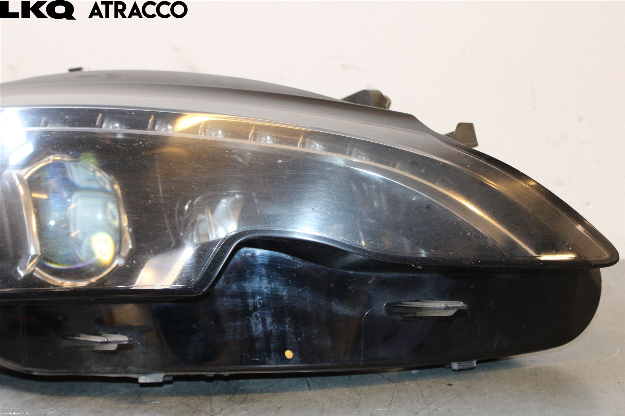 Peugeot 308 14-21 Frontlykt Høyre
