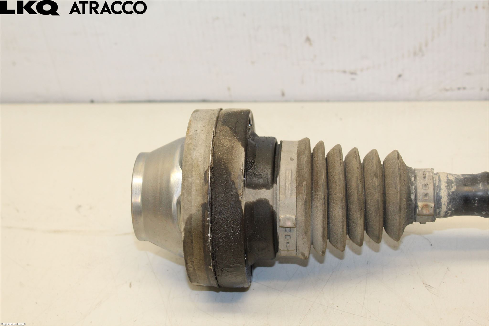 Volkswagen VW TOUAREG 7L 03-10 Drivaksel Foran Kompl Høyre