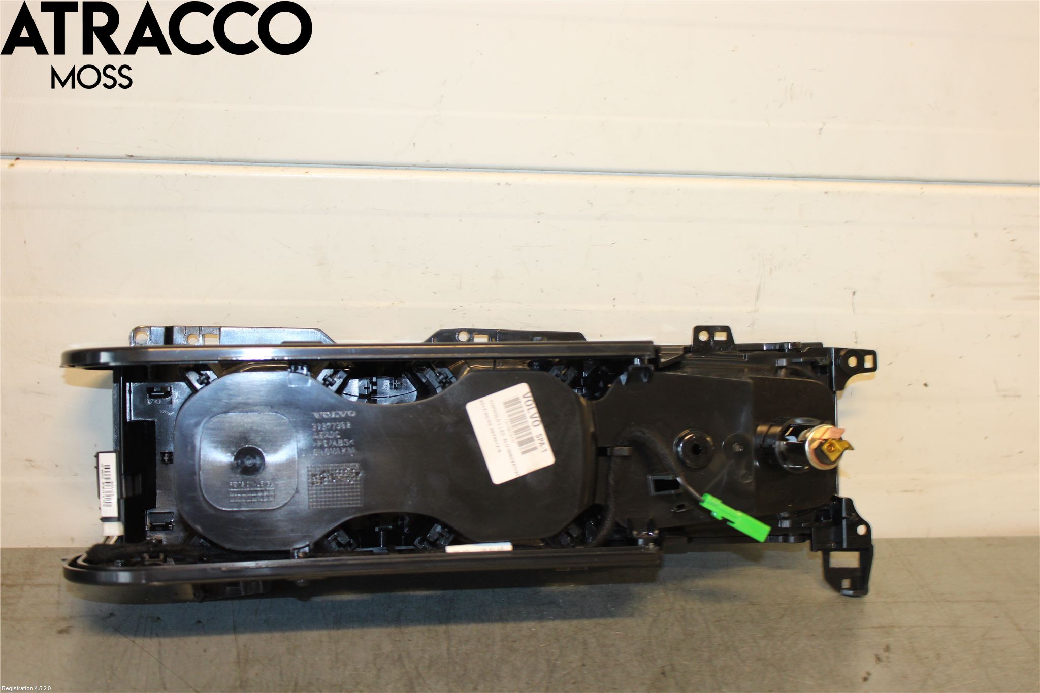 Volvo XC90/RECHARGE 16- Innr Koppholder