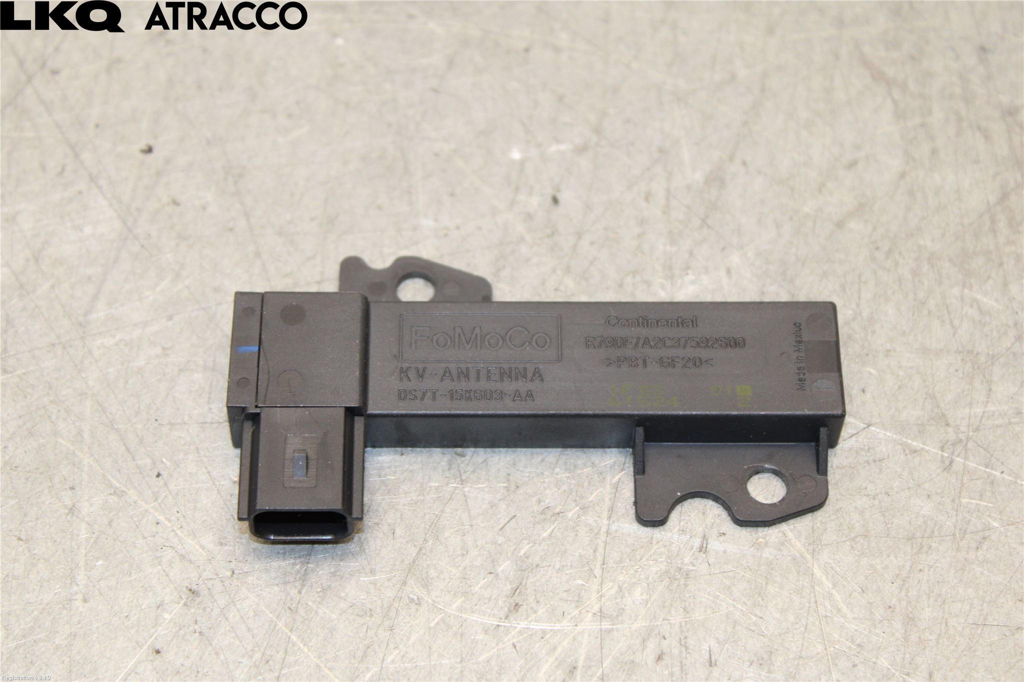 Ford MUSTANG Mach-E 21- Antenn El