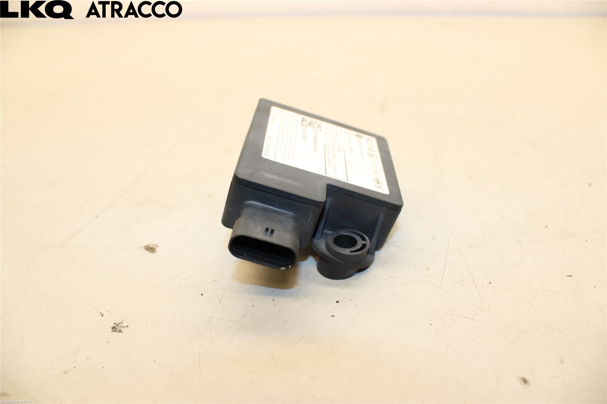 Tesla MODEL 3 17- Styreenhet Parkering