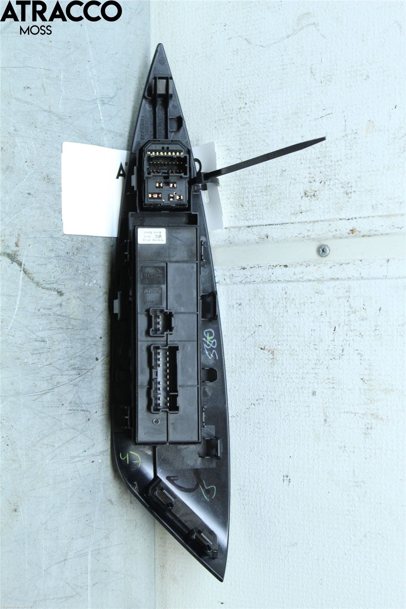 Nissan LEAF 11-17 Bryter Vindusheis