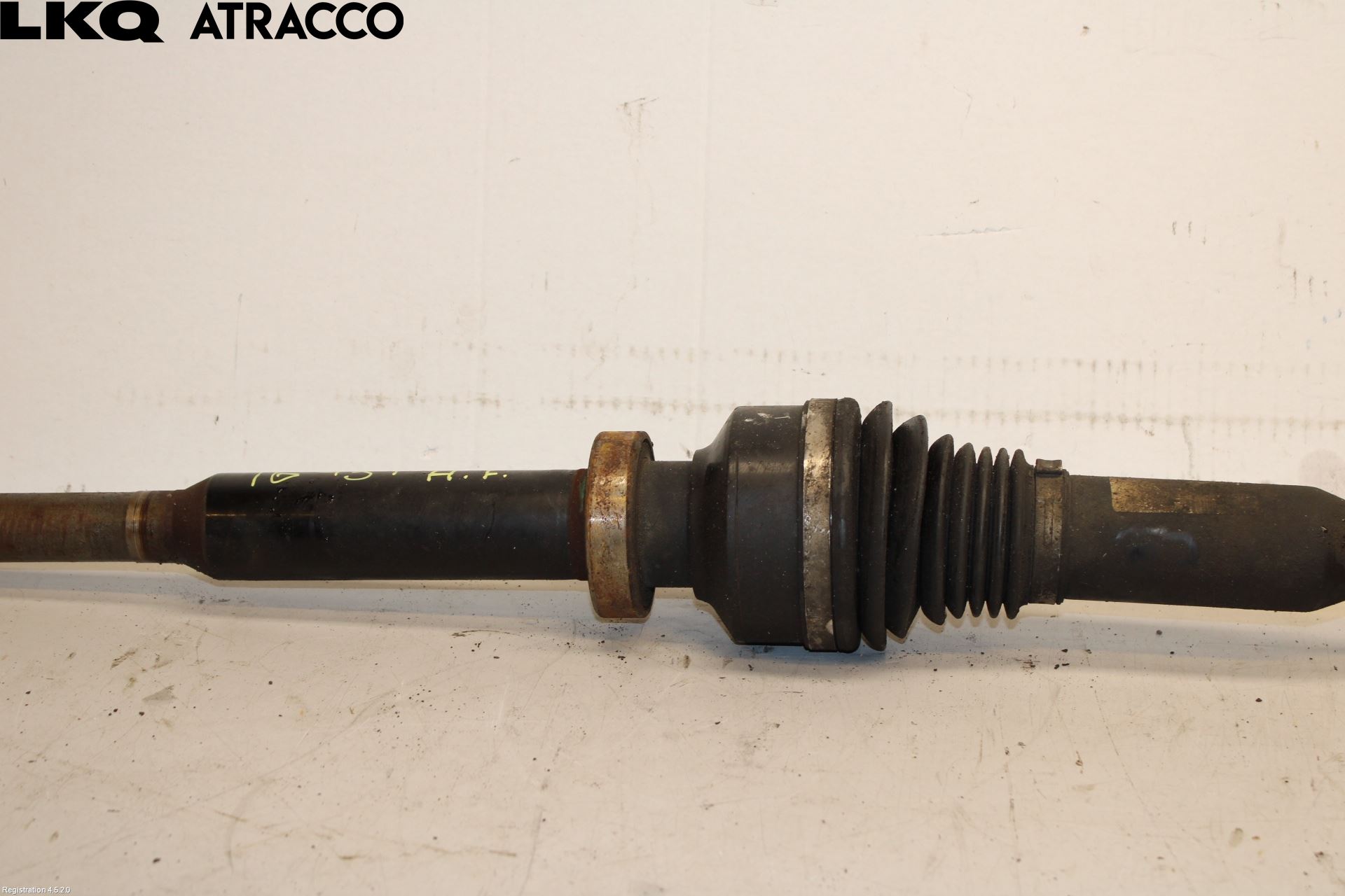 Volvo XC70 08-13 Drivaksel Foran Kompl Høyre