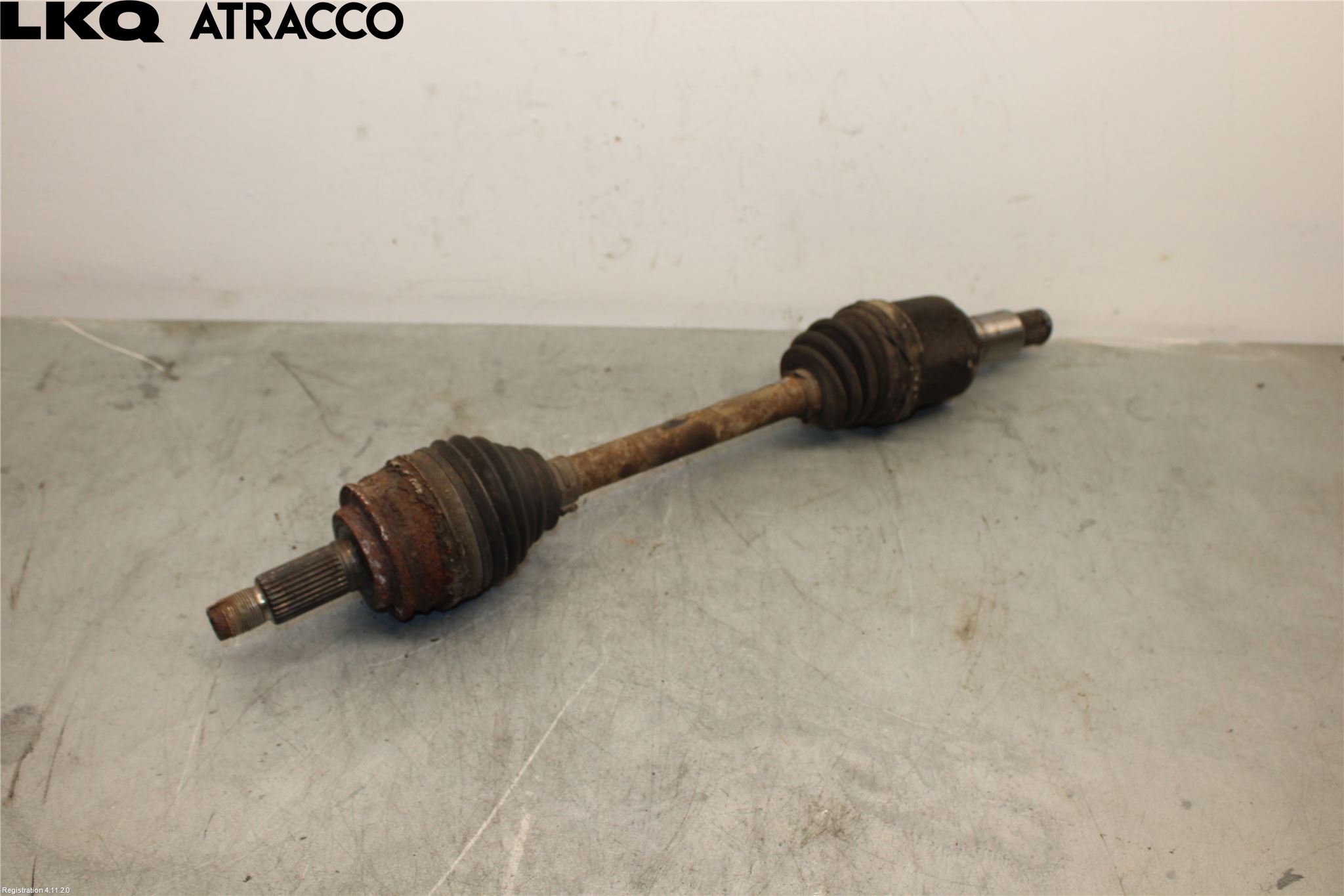 Suzuki GRAND VITARA II 06-14 Drivaksel Foran Kompl Høyre