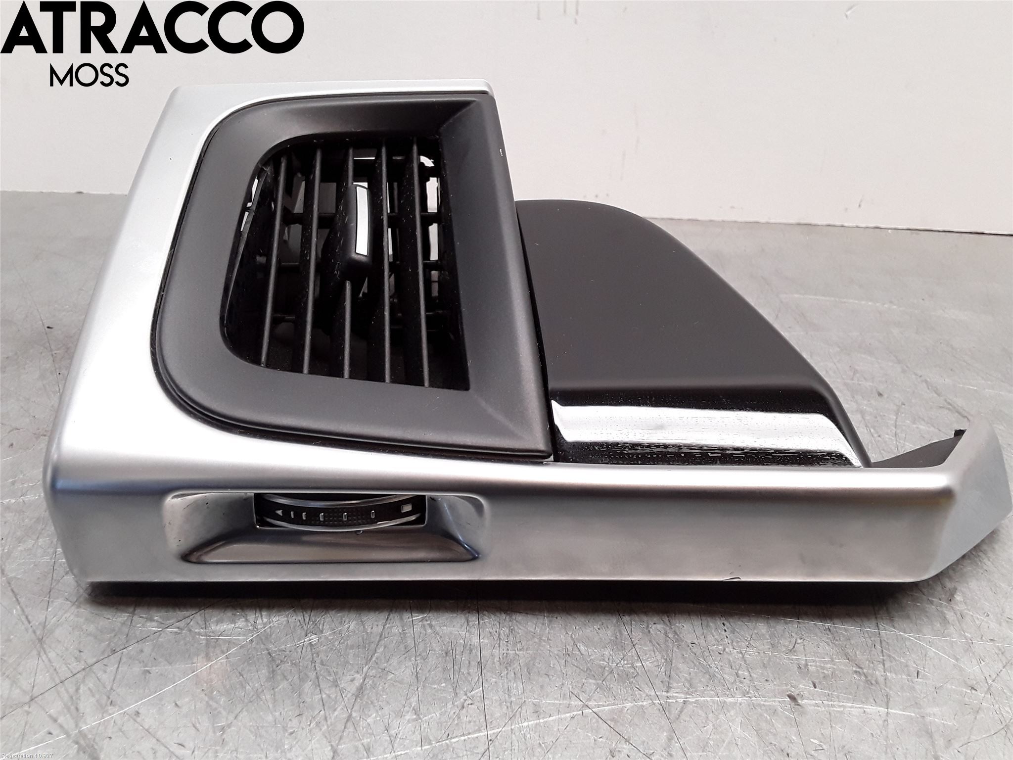 Jaguar I-PACE 18- Dashbord Kanal - Dyse