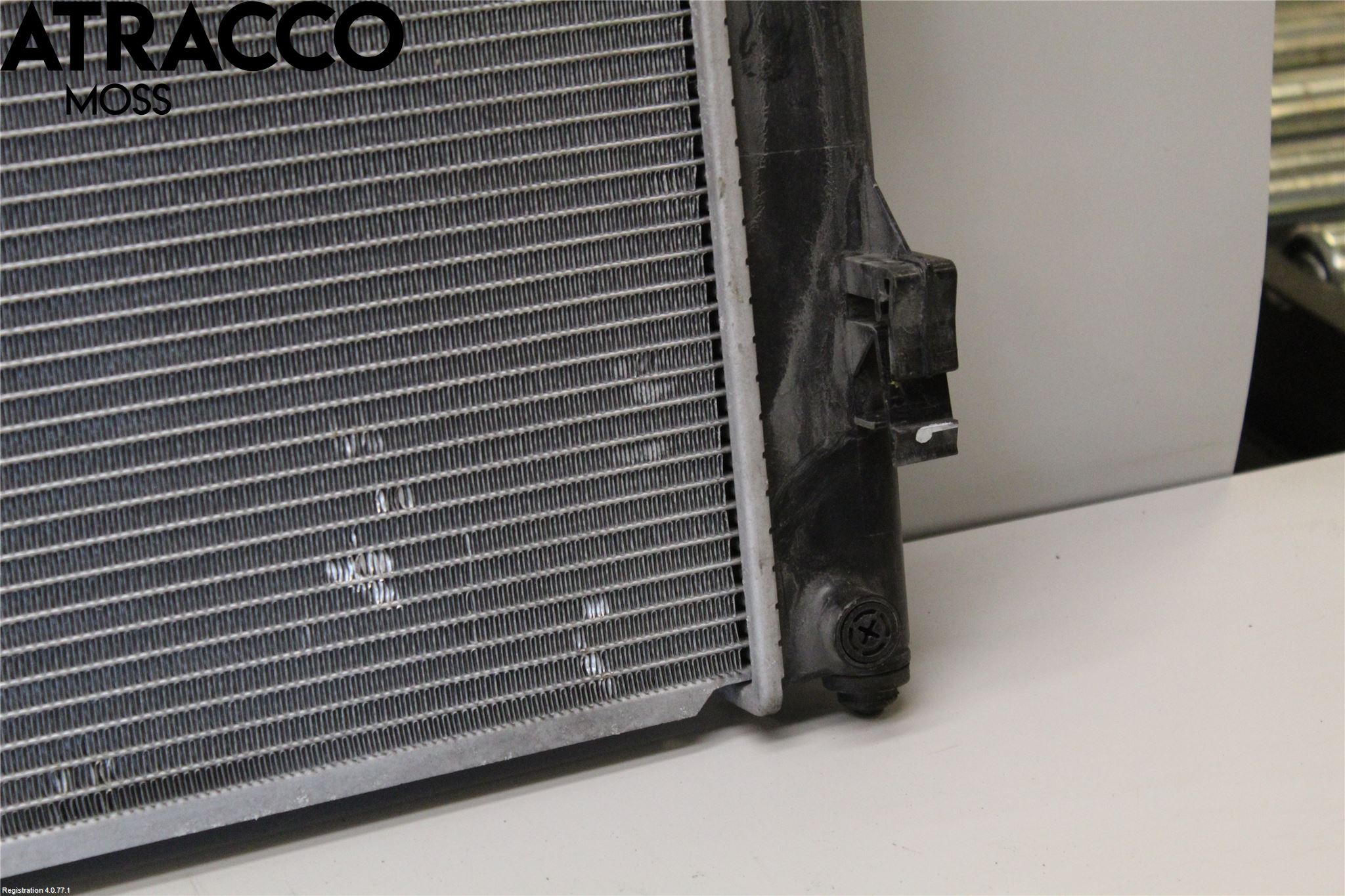 Nissan LEAF 11-17 Radiator Manuell