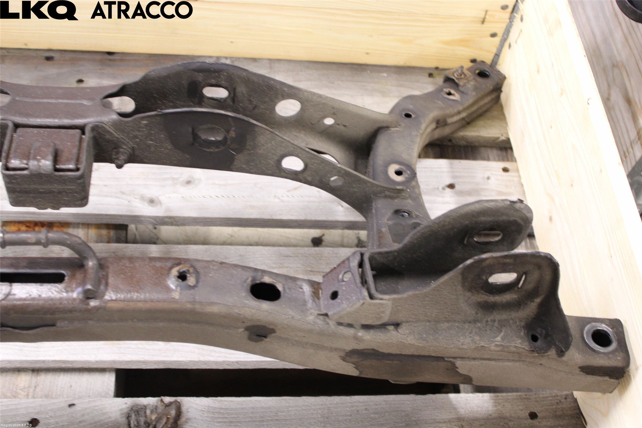 Hyundai KONA/ELECTRIC SX2 23- Bakaksel Feste Travers-Ramme