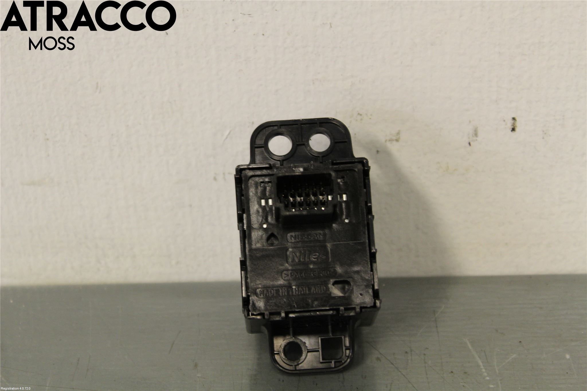 Nissan LEAF 18- Bryter Parkeringsbrems