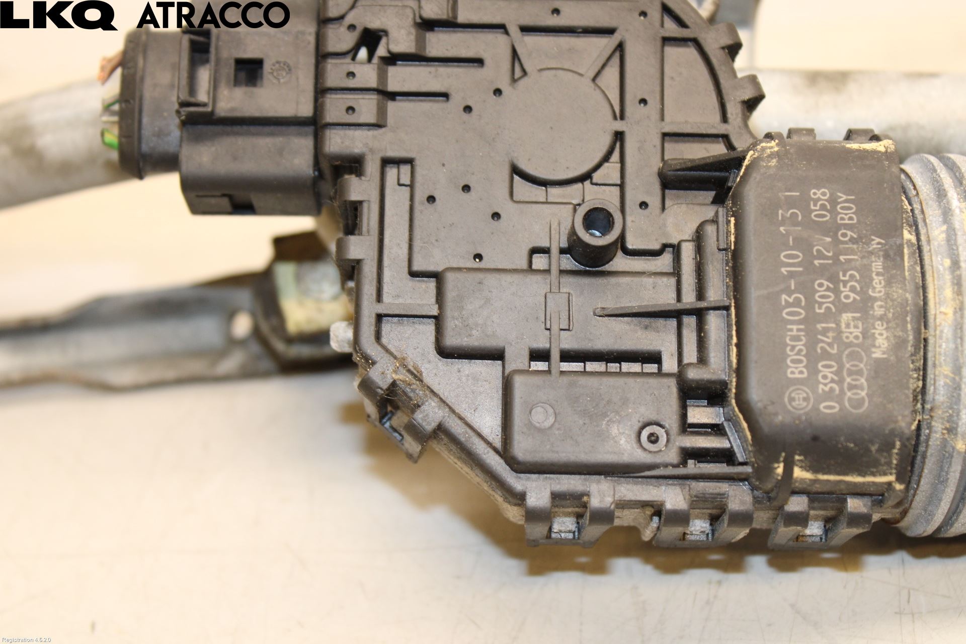 Audi A4/S4 01-05 Viskermotor Frontrute