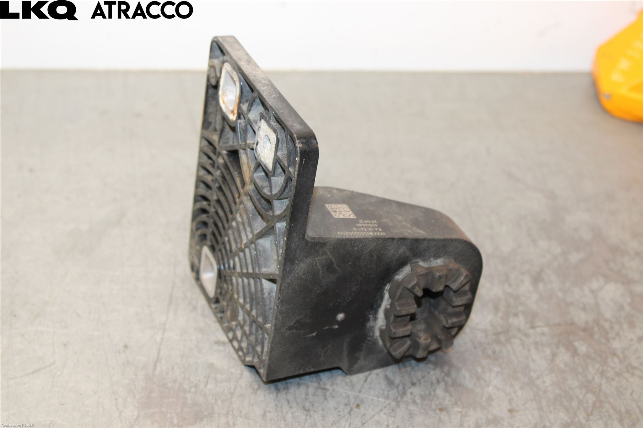 Skoda ENYAQ iV 21- Radiator Feste - Ramme - Bjelk