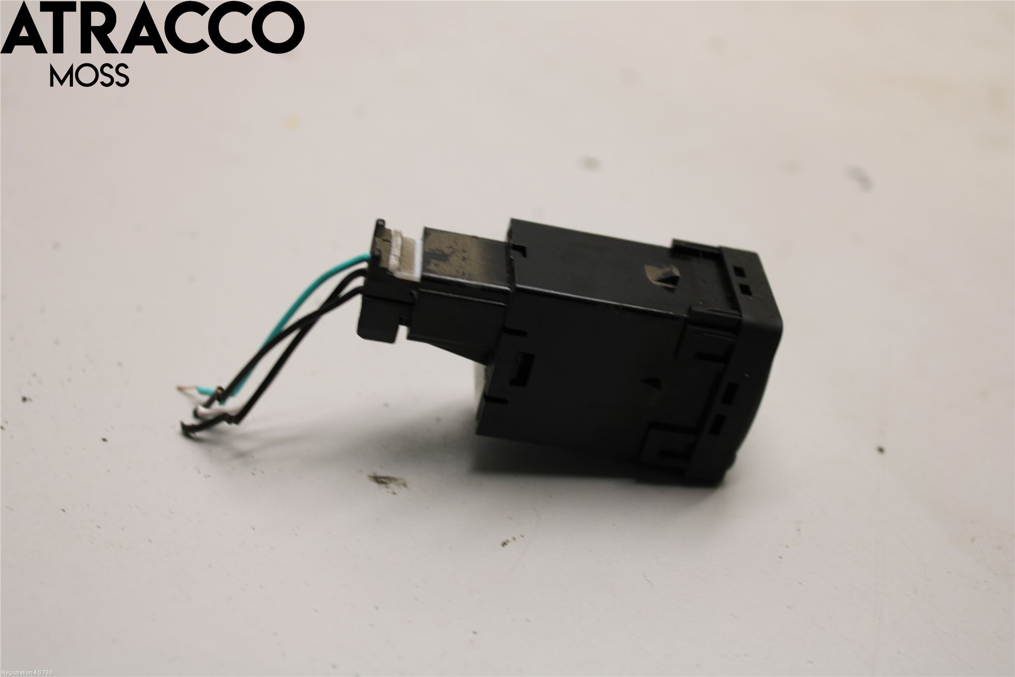 Nissan LEAF 11-17 Bryter Antispinn