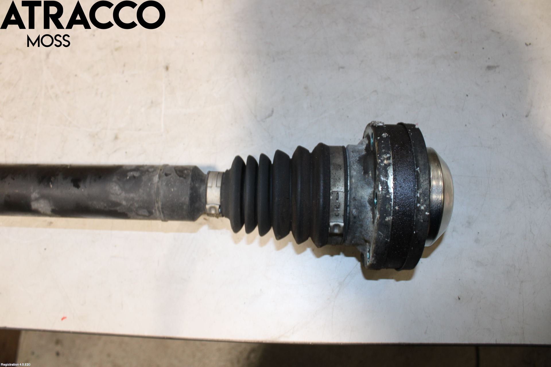 Volkswagen VW PASSAT 05-11 Drivaksel Foran Kompl Høyre