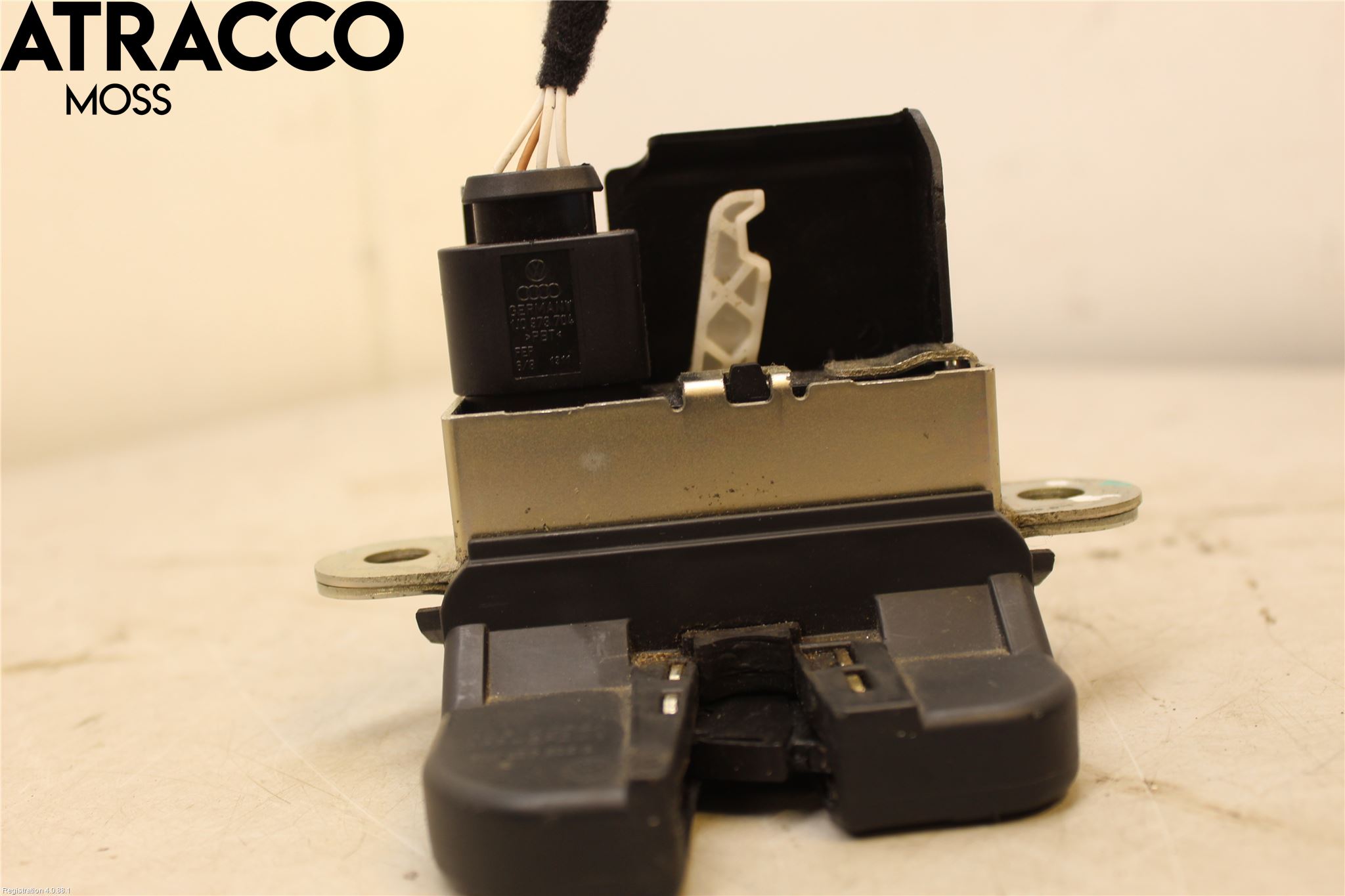 Volkswagen VW GOLF VI 09-13 Bakluke-Lokk Låsekasse