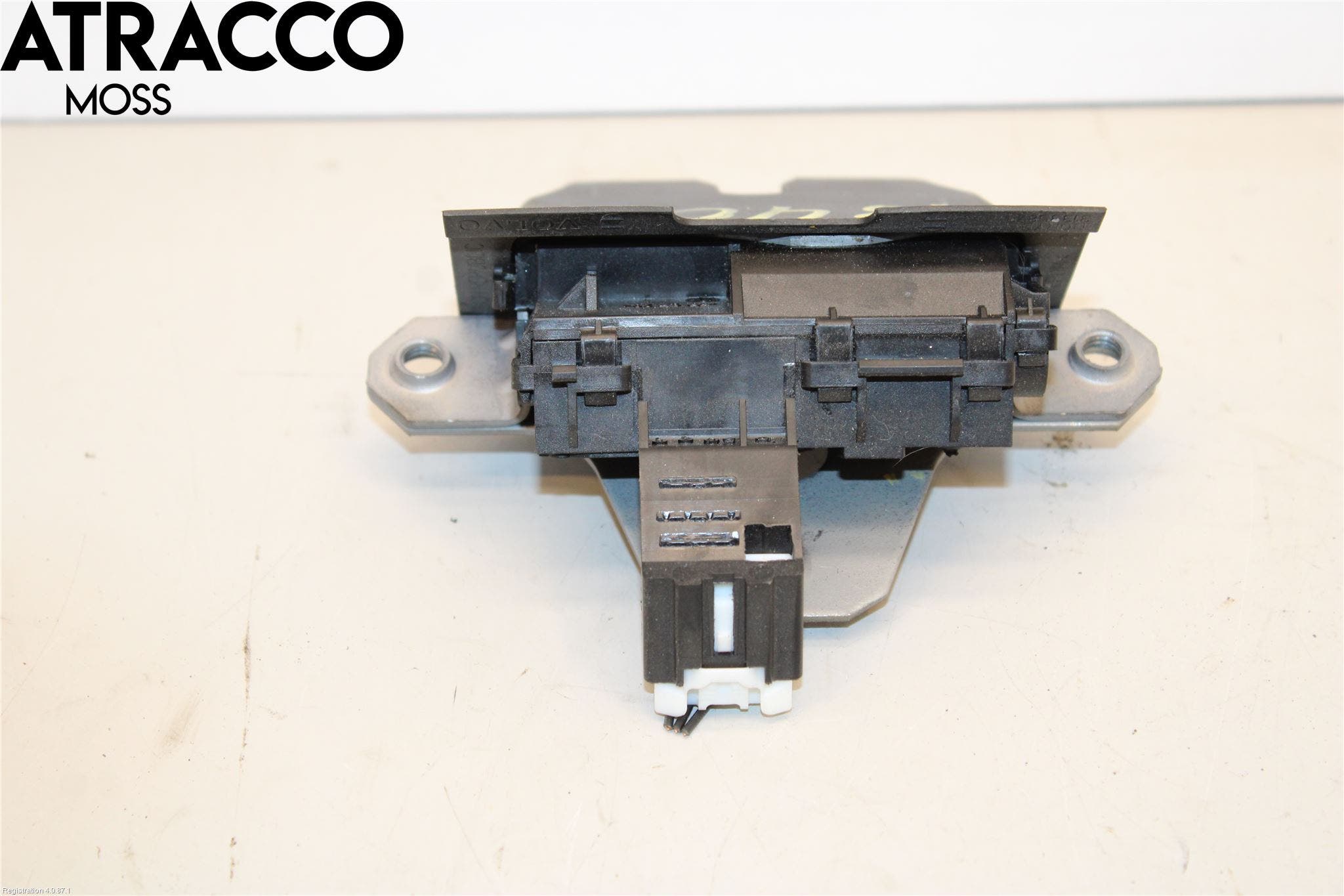 Volvo V40 12-19 Bakluke-Lokk Låsekasse