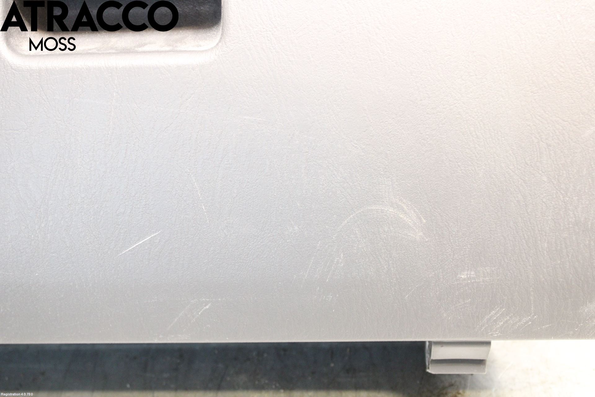 Toyota HILUX 05-16 Innr Hanskerom