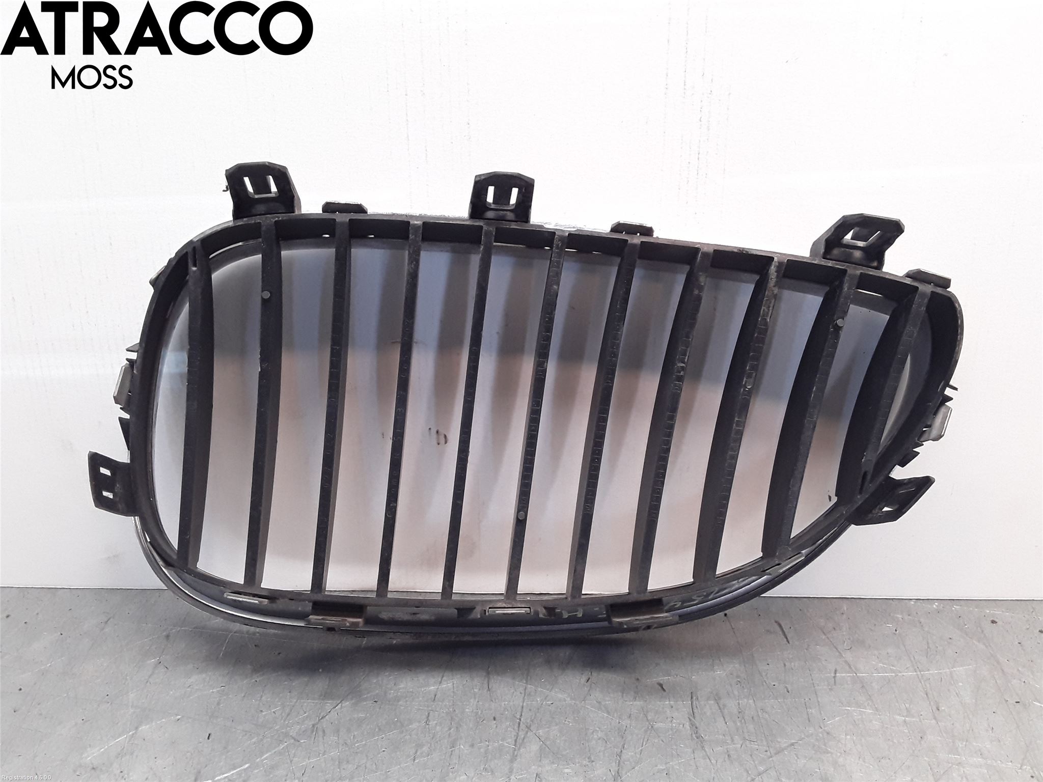 BMW 5 E60/61 Sed/Tou 02-10 Grilldel Høyre