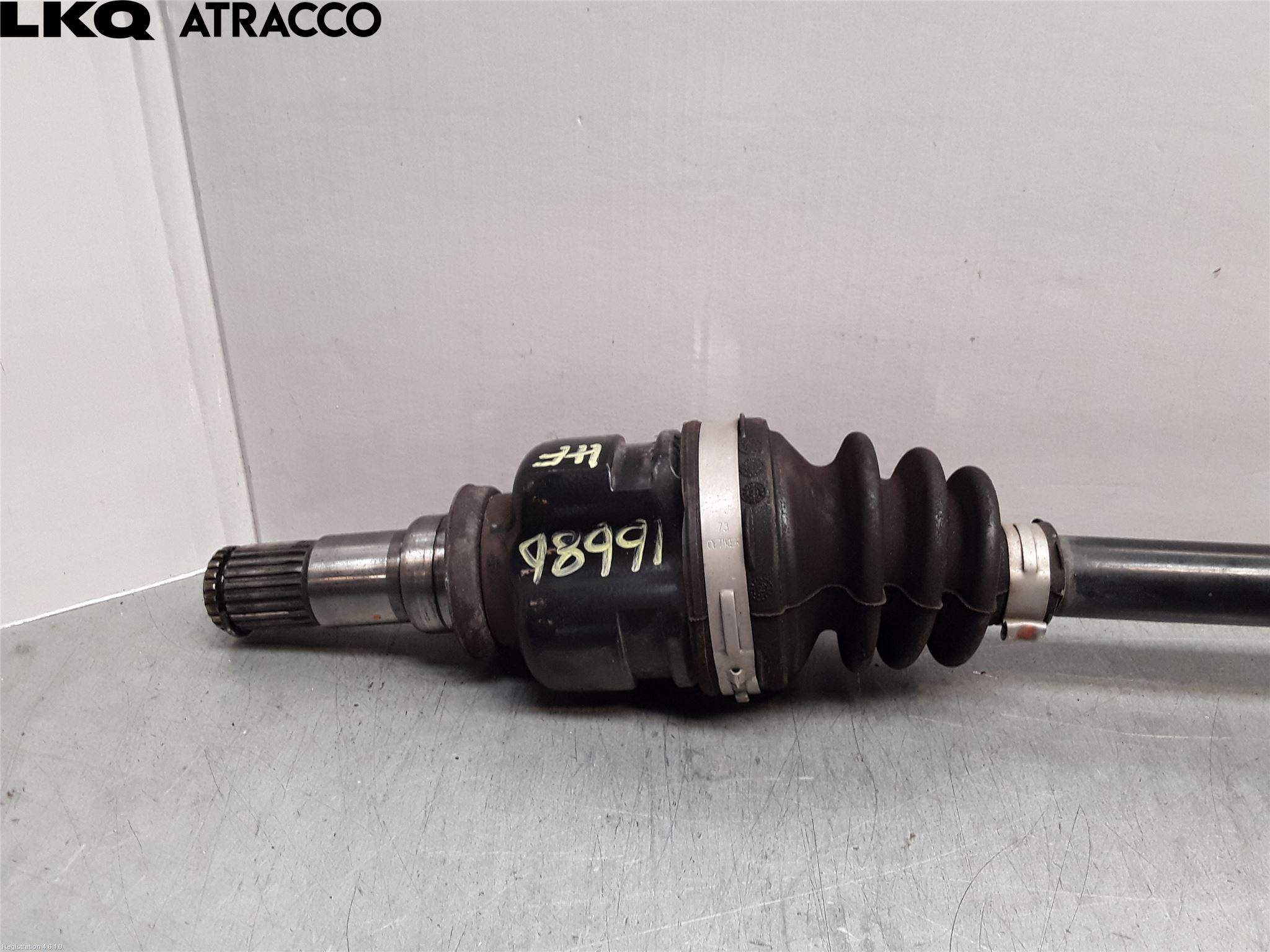 Toyota AYGO 15-21 Drivaksel Foran Kompl Høyre