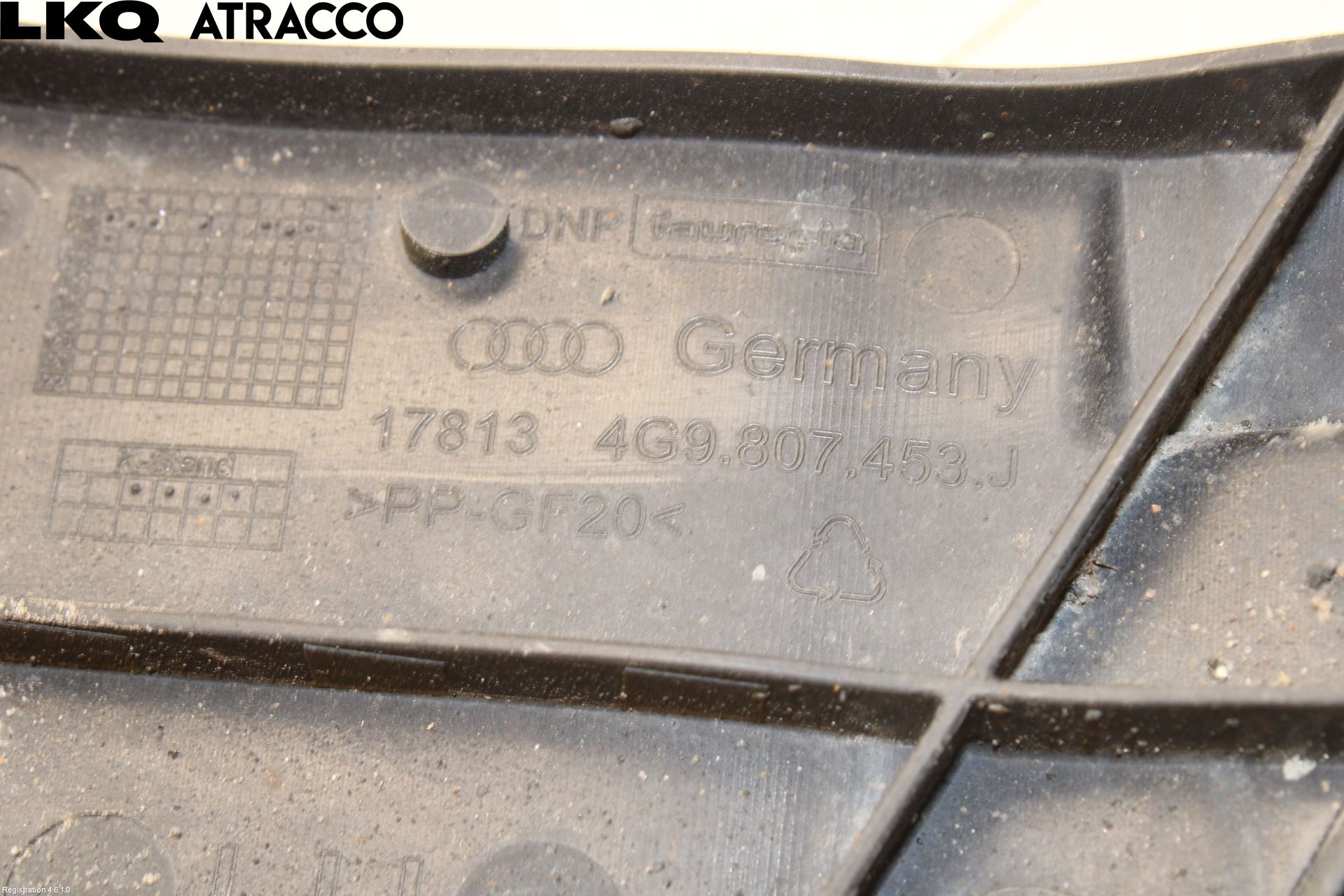 Audi A6 ALLROAD 12-18 Støtfangerfeste Bak Venstre