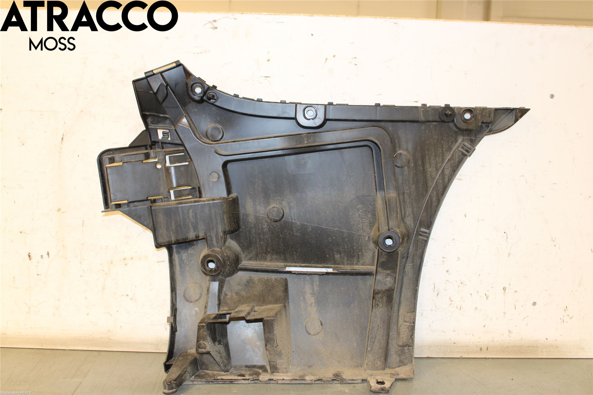 BMW 5 G30/G31/F90 17-23 Støtfanger Bak Hjørne Venstre