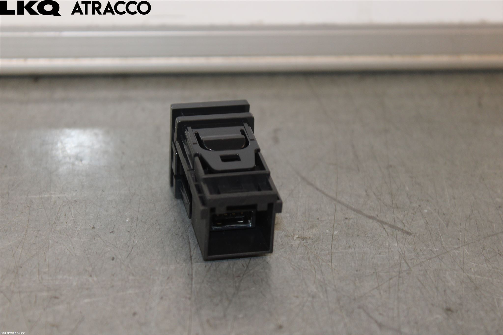 Toyota YARIS XP21 20- Usb Connection