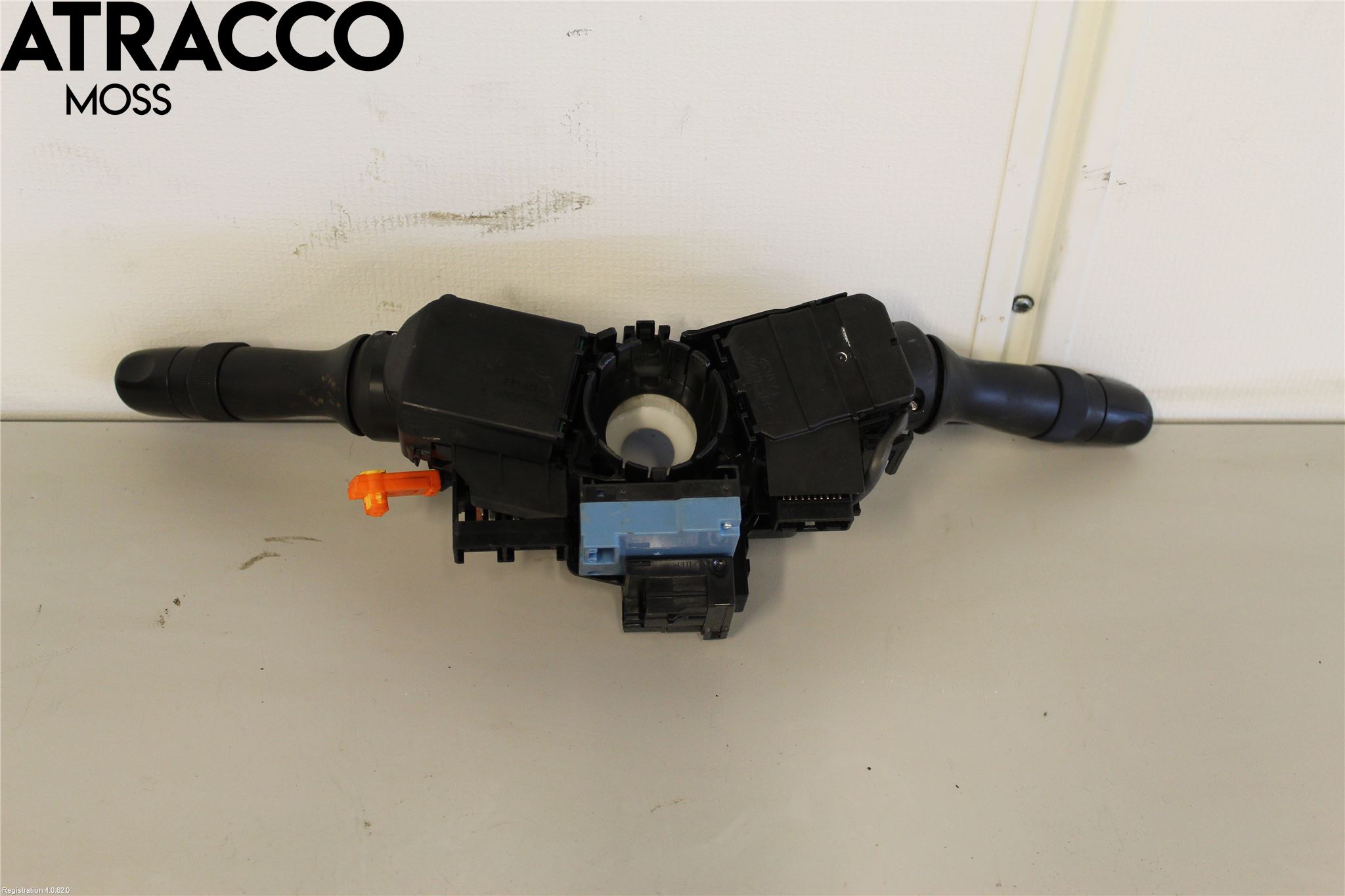 Toyota AVENSIS 09-15 Bryter Ratt Kombi H Og V