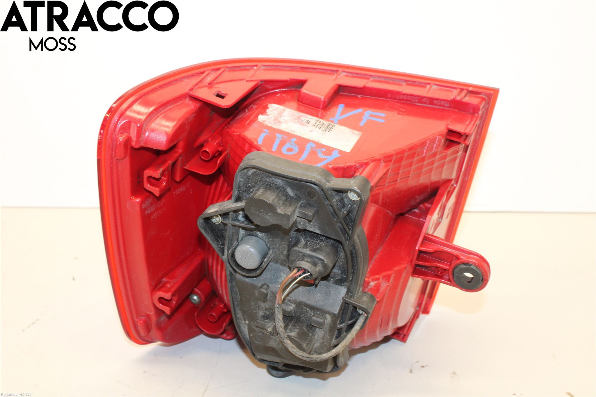 Volkswagen VW TOURAN 10-15 Baklykt Venstre