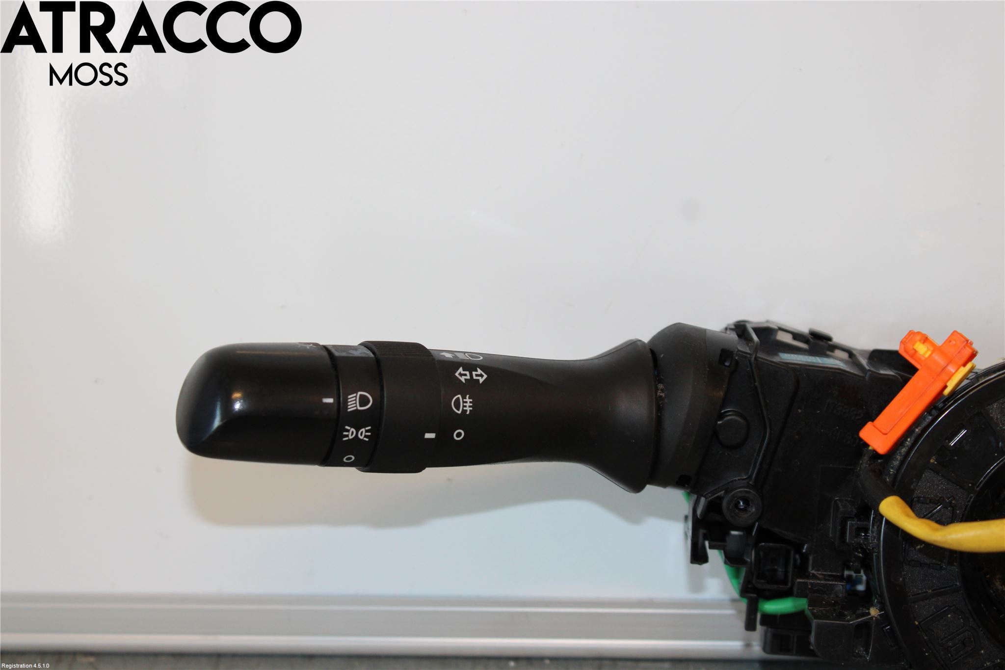 Toyota YARIS XP130 12-14 Bryter Ratt Kombi H Og V