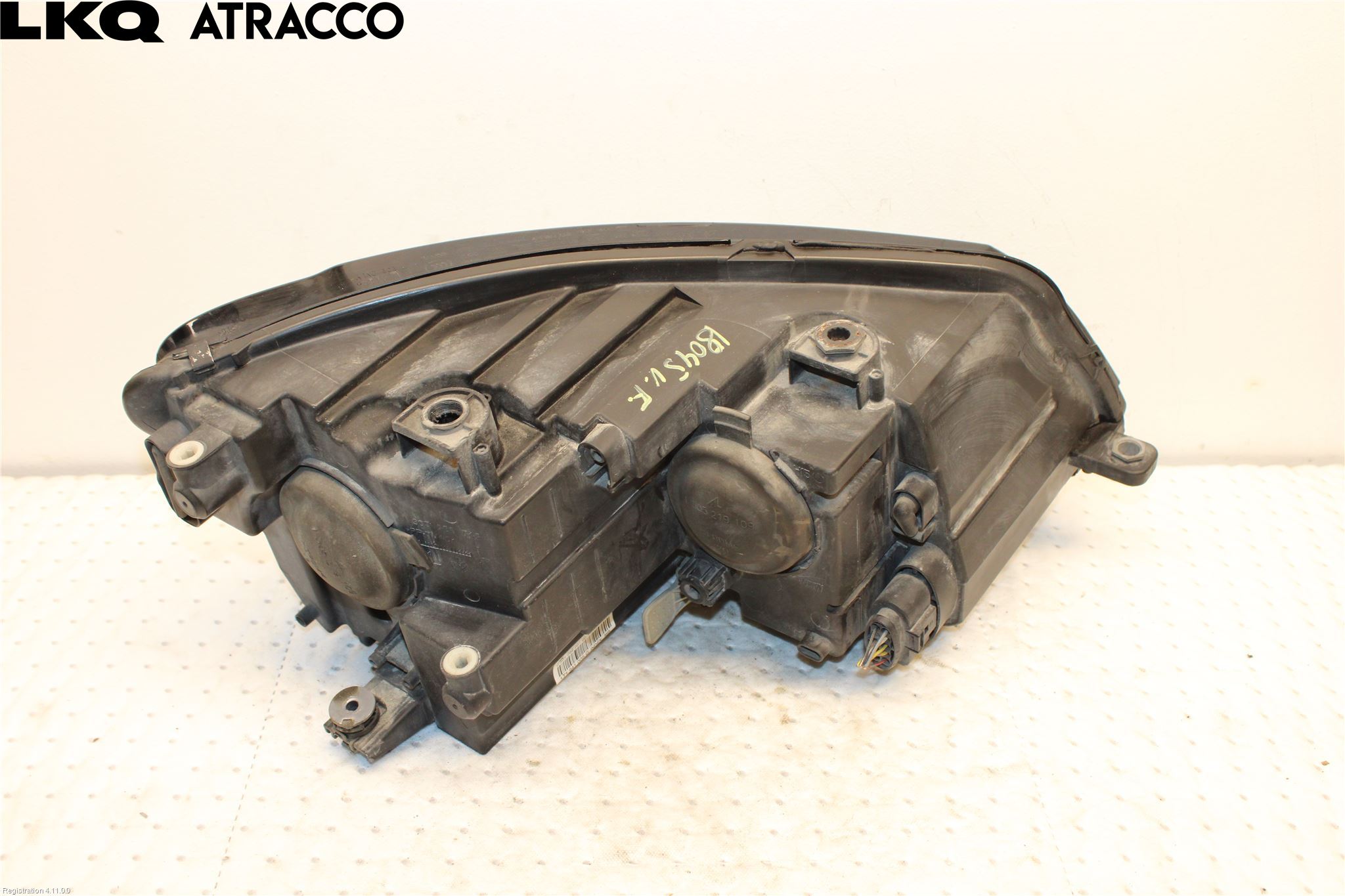 Volkswagen VW TOURAN 10-15 Frontlykt Venstre