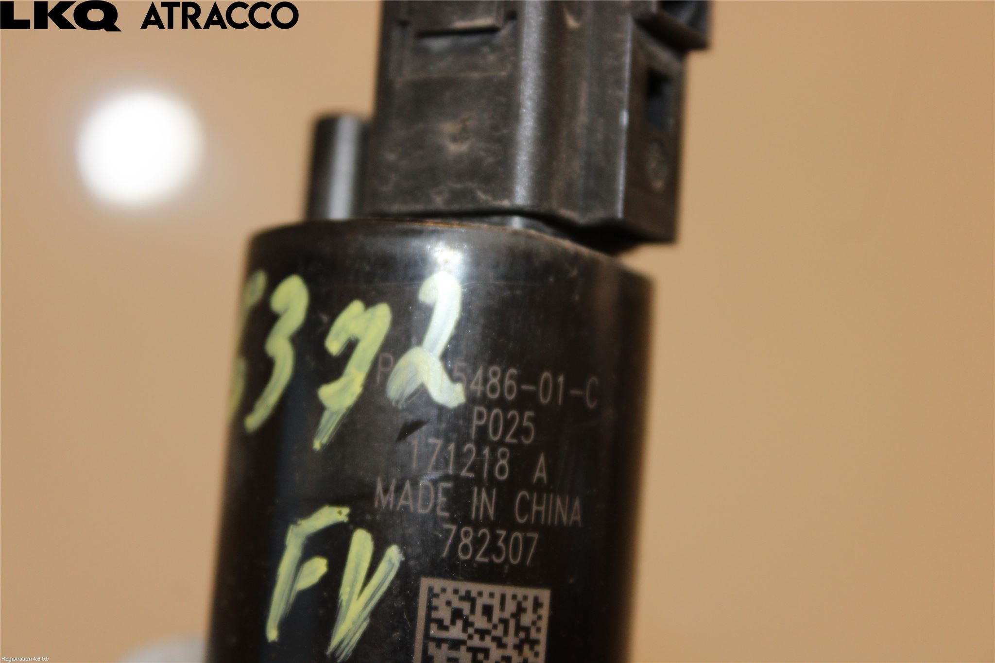 Tesla MODEL X 16- Spylerpumpe Frontrute