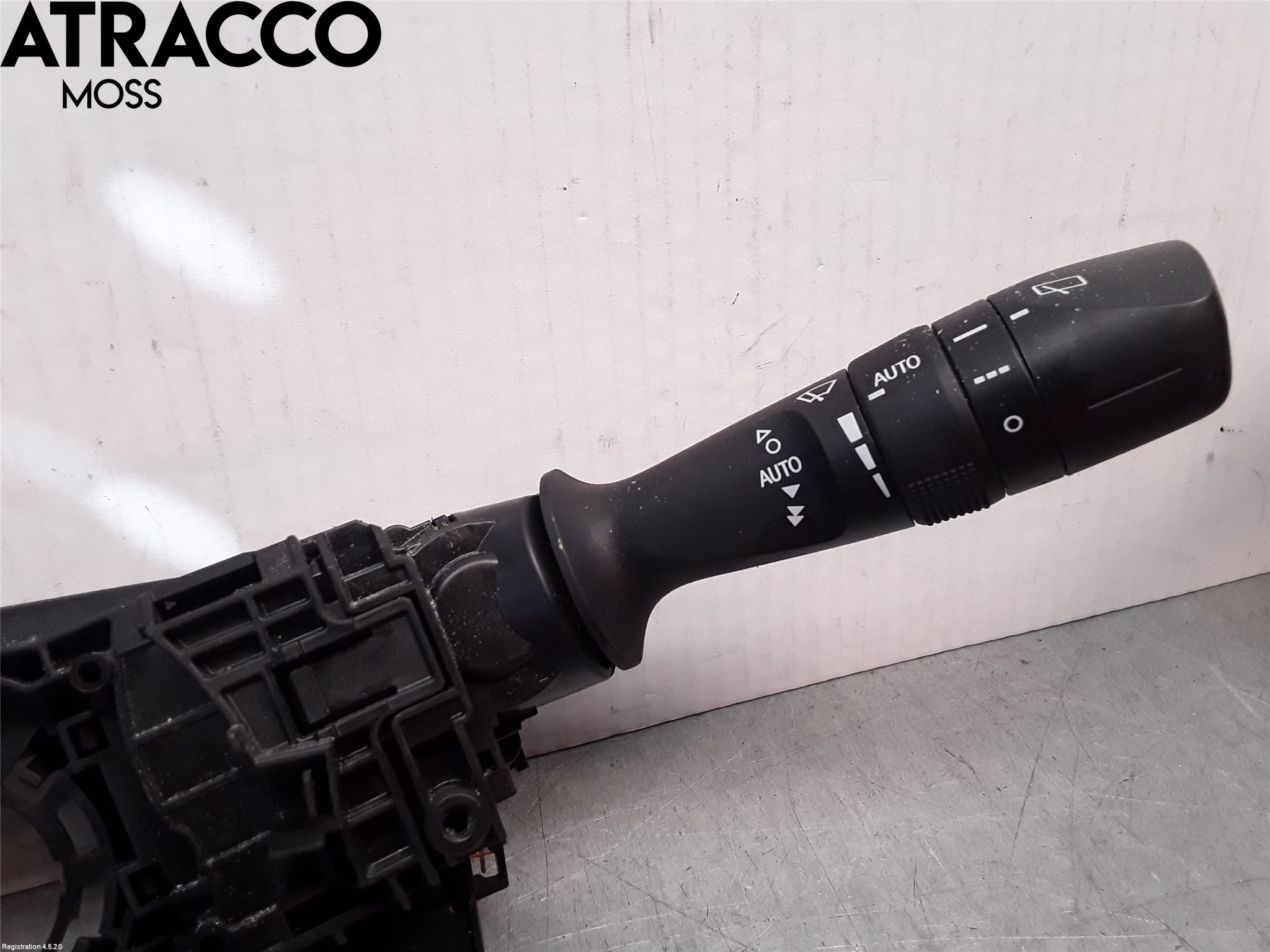 Toyota C-HR 16-23 Bryter Ratt Kombi H Og V