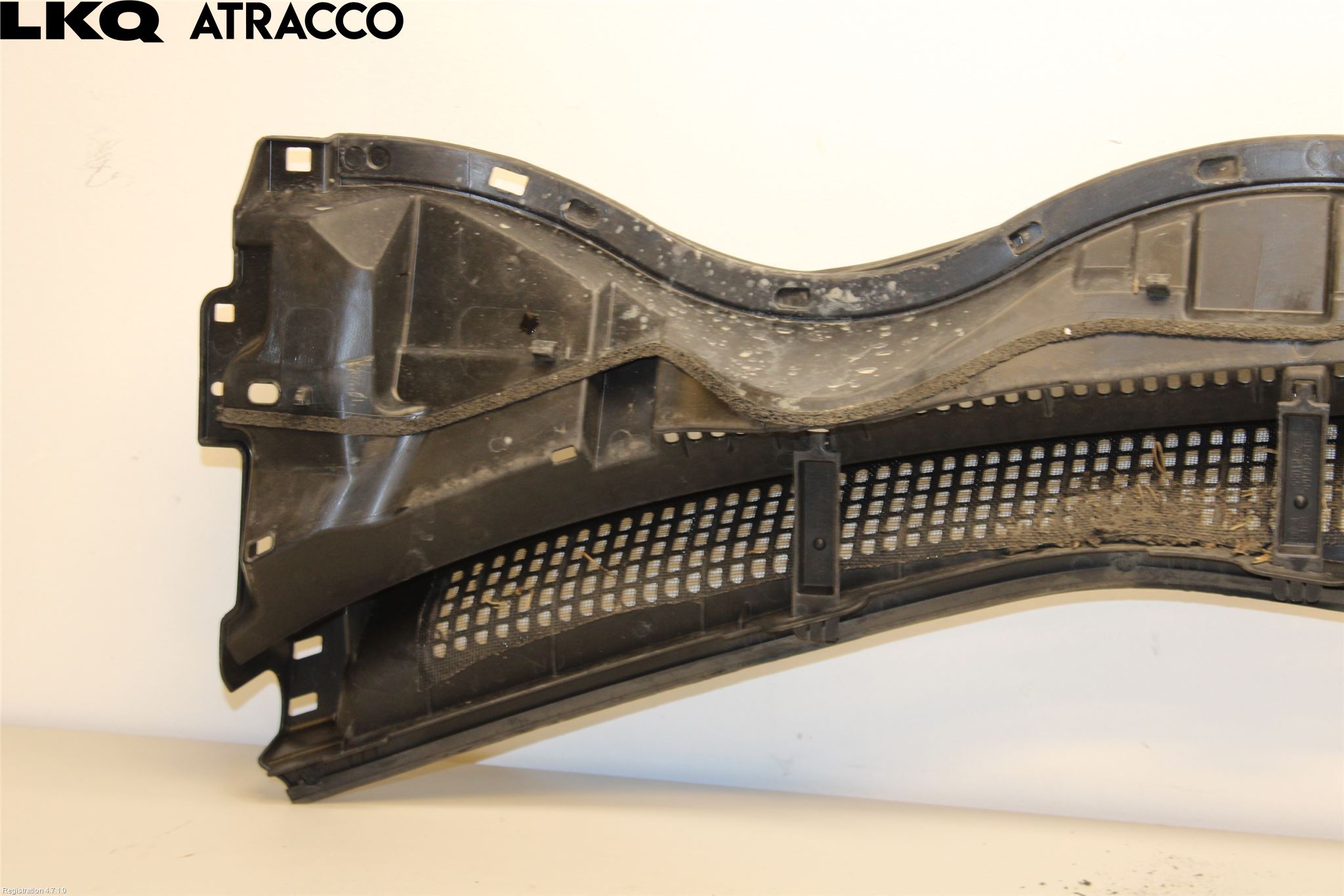 Toyota AURIS 13-19 Visker Deksel-Grill-Under Frr