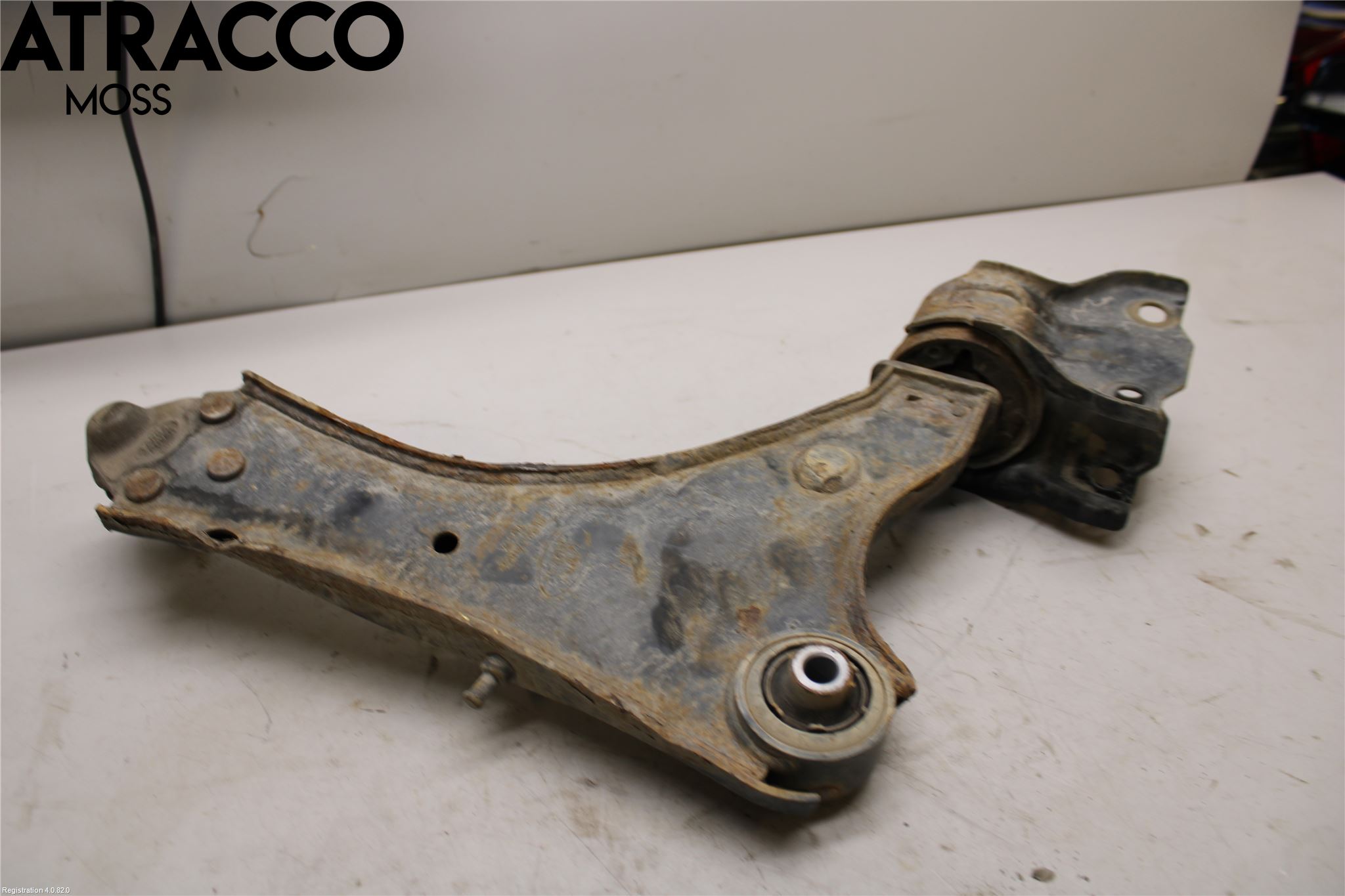 Landrover LAND ROVER DISCOVERY 4 10-16 Bærearm Foran Venstre Nedre