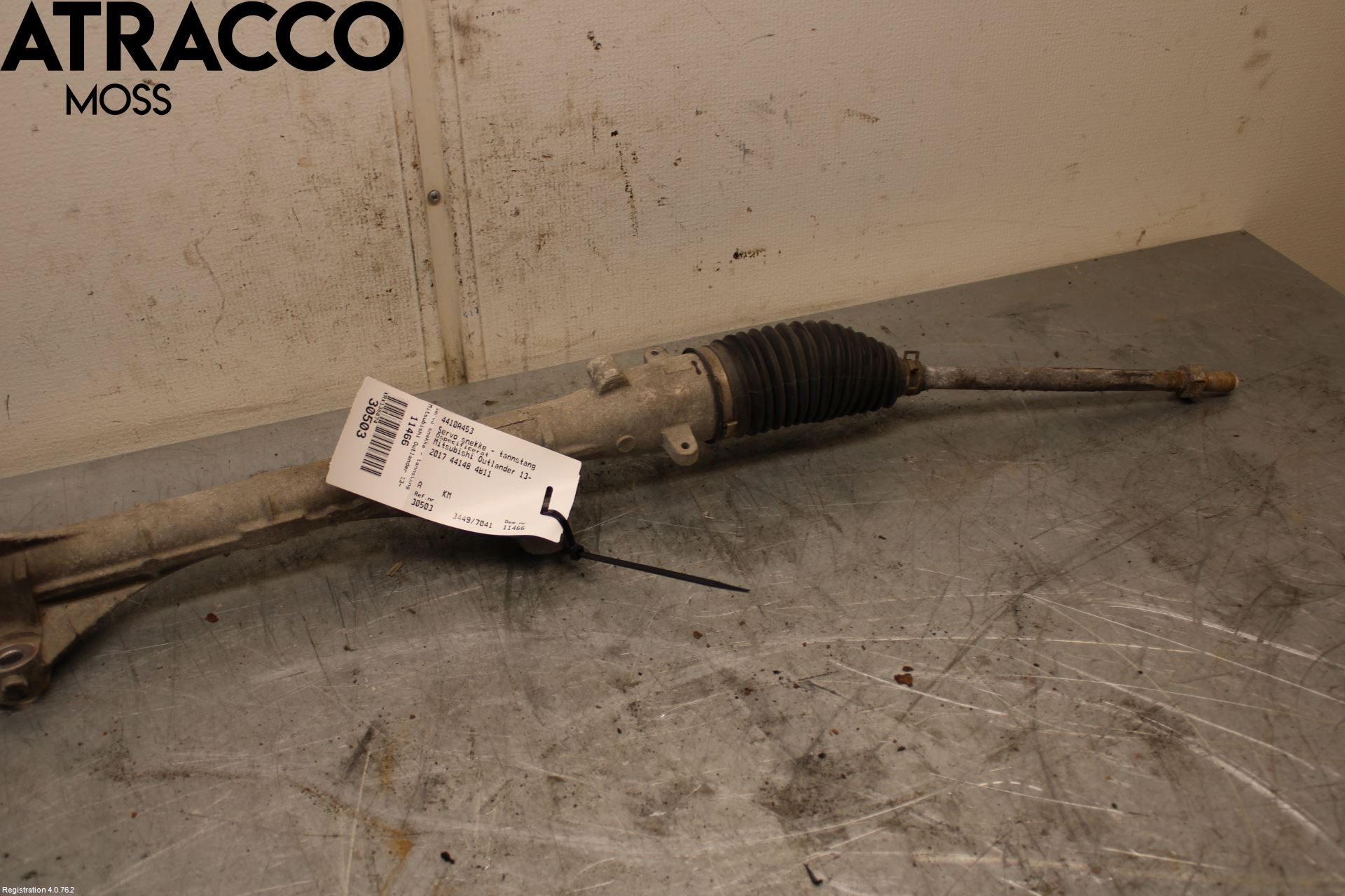 Mitsubishi OUTLANDER 13-21 Servo Snekke - Tannstang