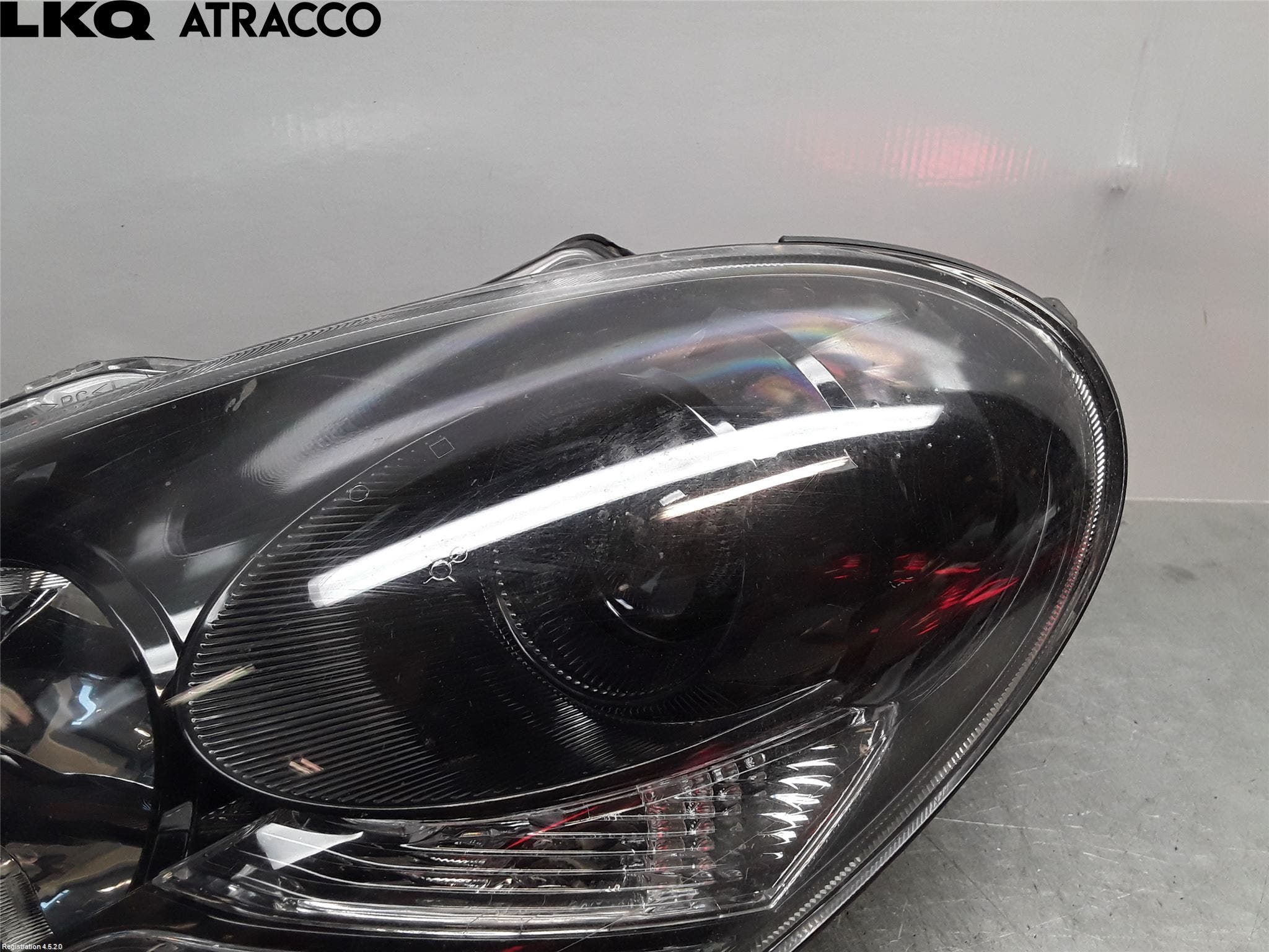 Citroen C-ZERO Frontlykt Venstre