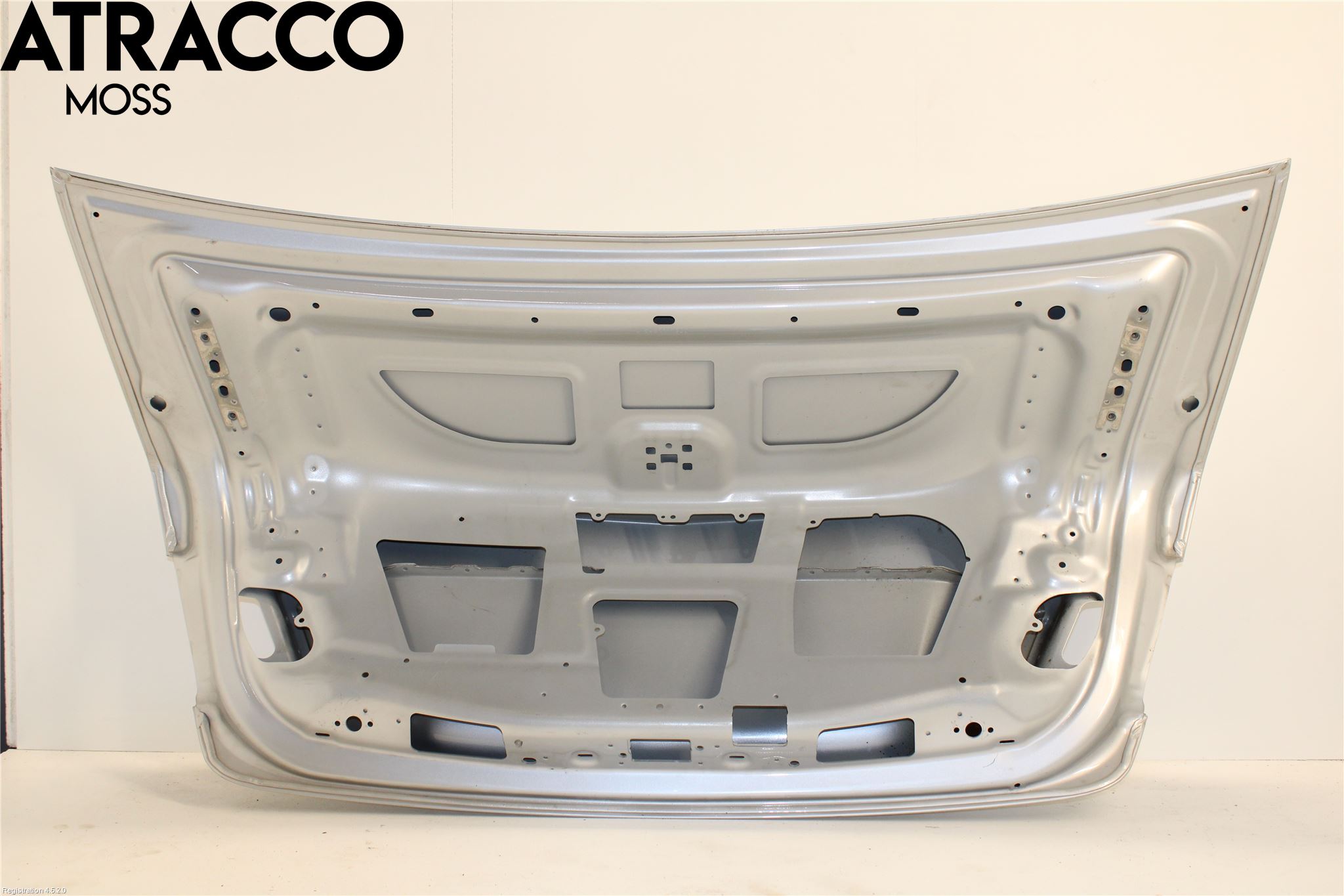 Mercedes-Benz MB E-KLASS (W212) 09-16 Bakluke Koffertlokk