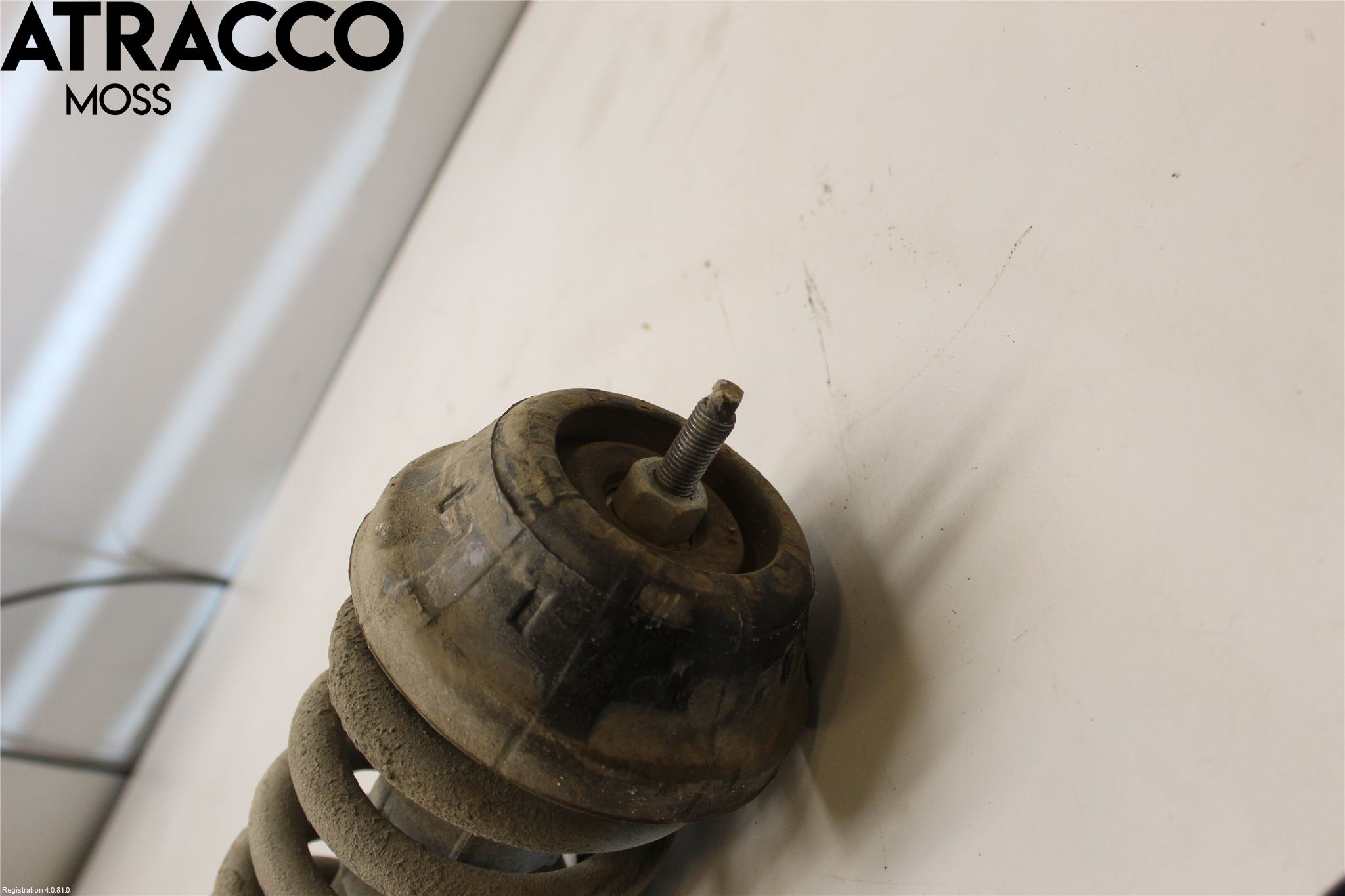 Volkswagen VW AMAROK 2H 10-22 Fjærbein Foran Høyre