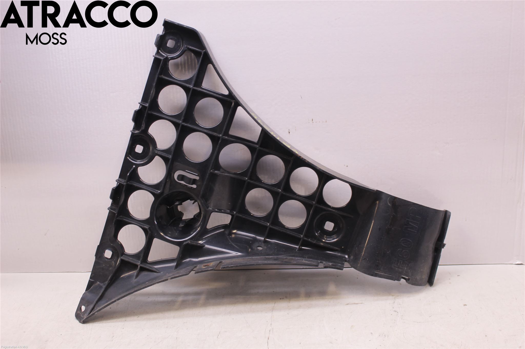 BMW 5 E60/61 Sed/Tou 02-10 Støtfangerfeste Bak Venstre