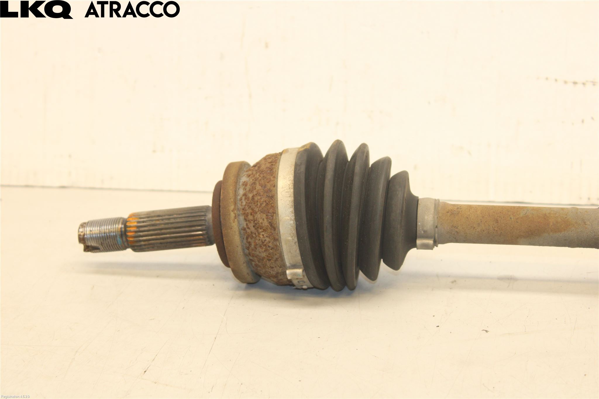 Kia STONIC 18->> Drivaksel Foran Kompl Venstre