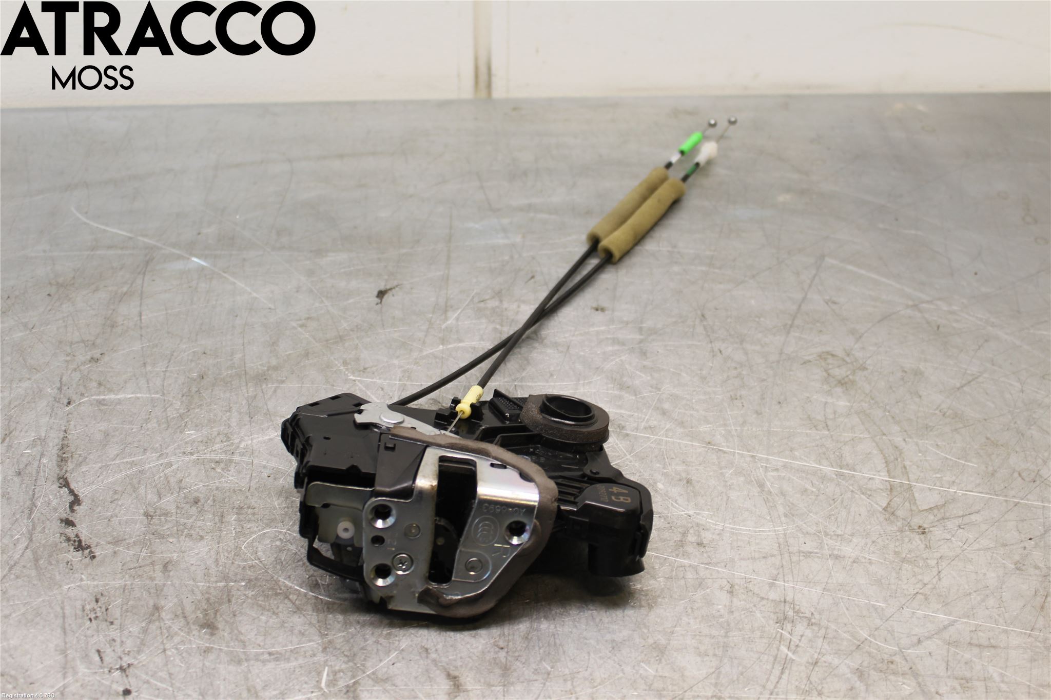 Toyota PRIUS+ ZVW40 12-20 Dørlås - Låsekasse