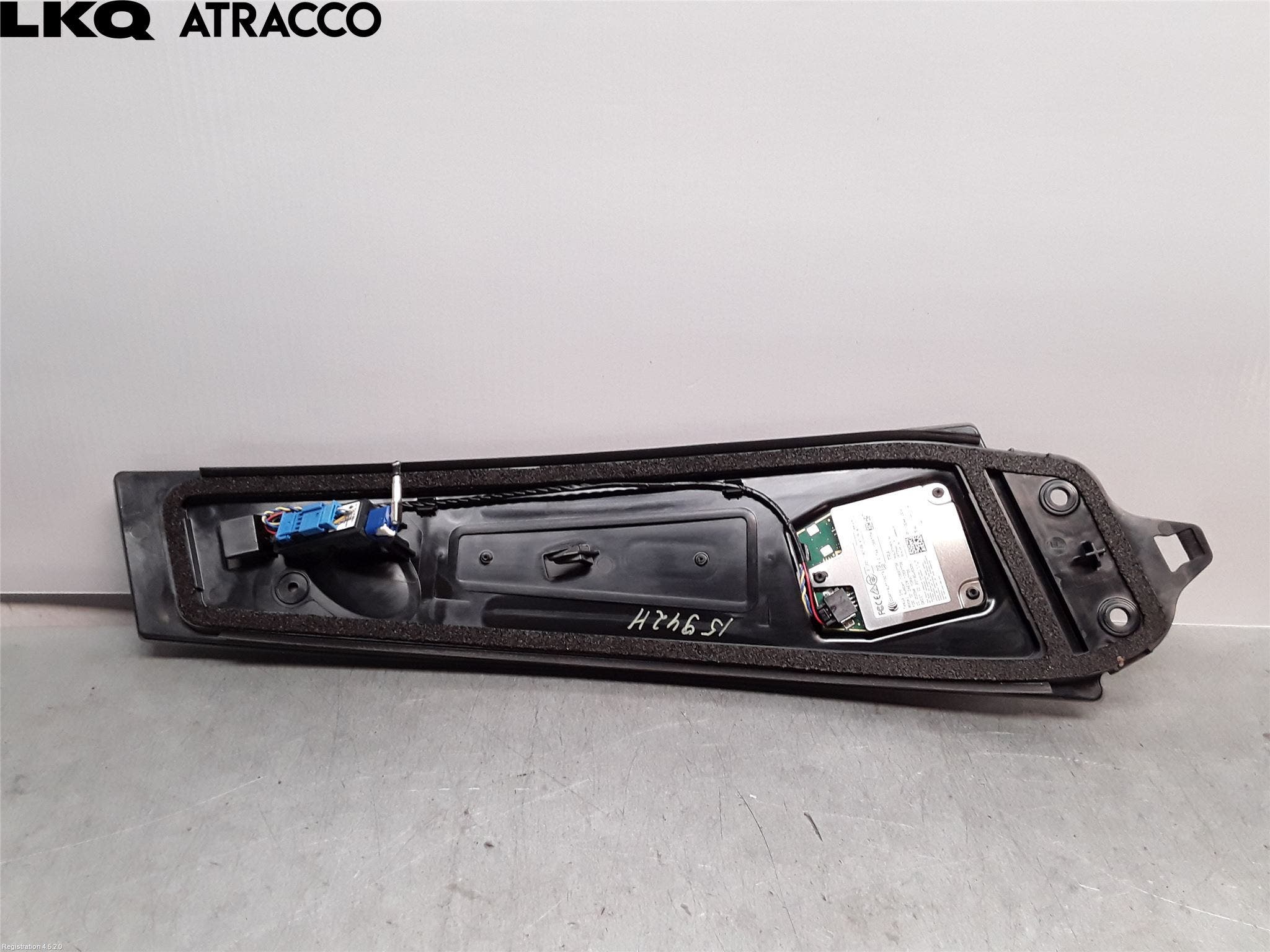 Tesla MODEL 3 17- Parkeringshjelp Kamera