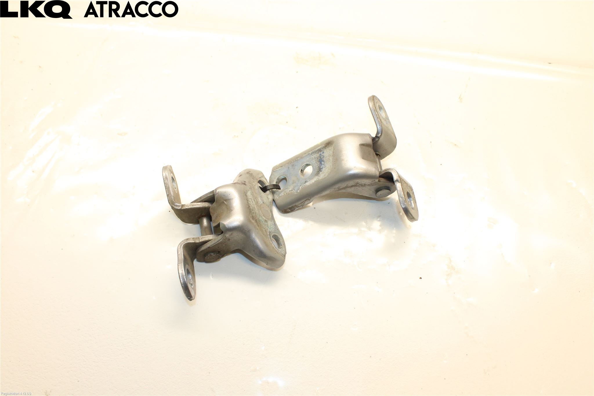 Toyota HILUX 16- Dørhengsel