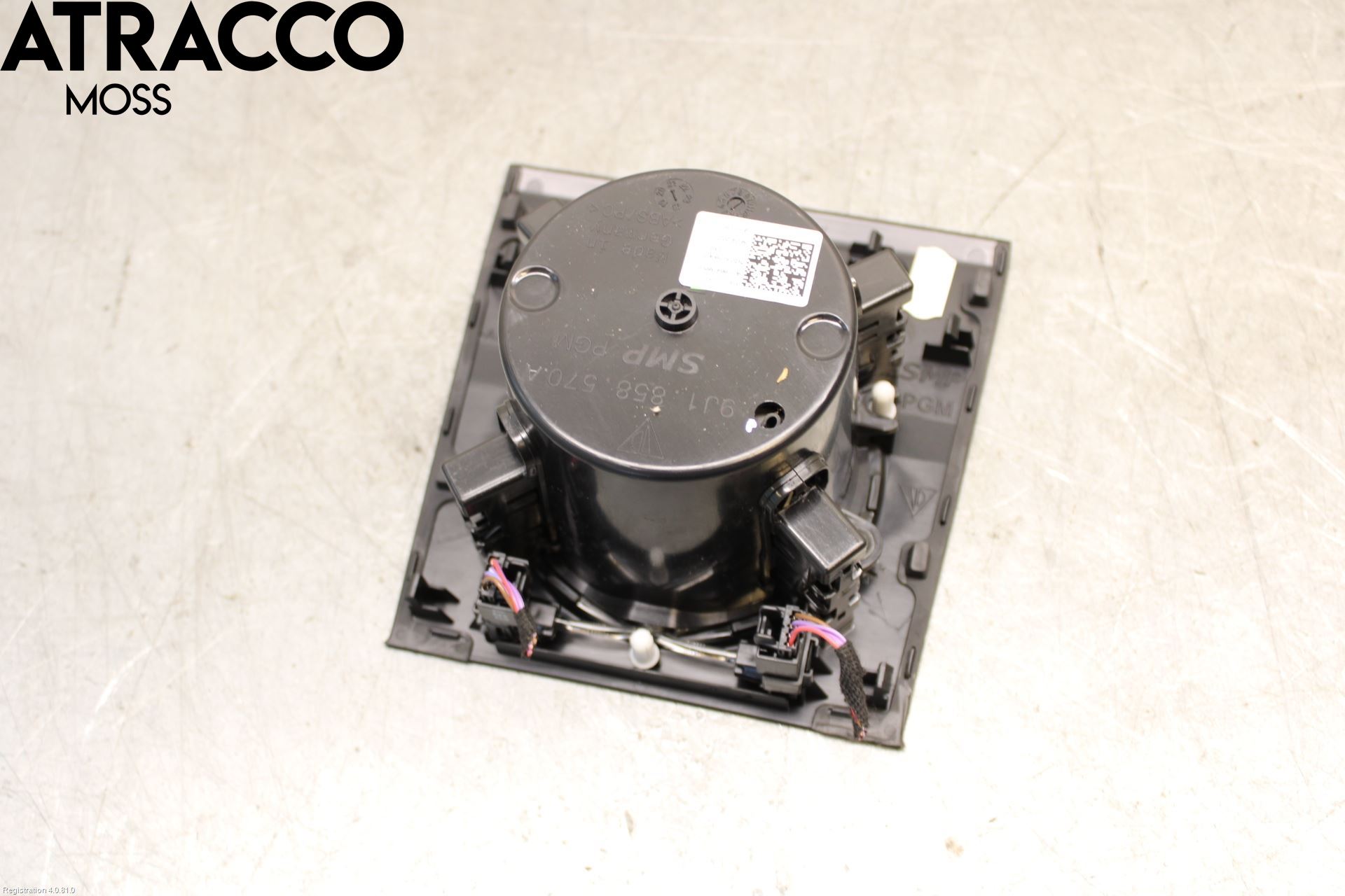 Porsche TAYCAN 20- Innr Koppholder