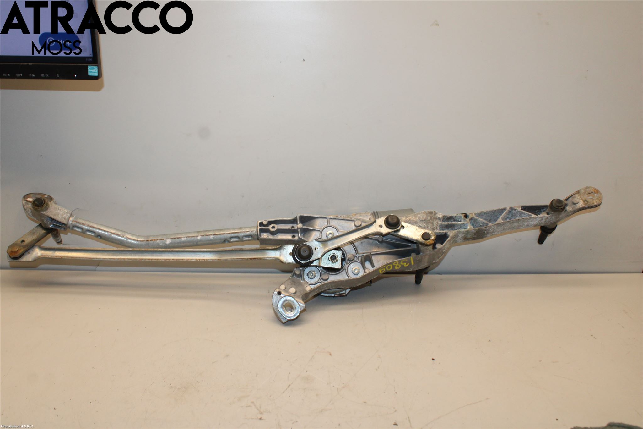 Mercedes-Benz MB C-KLASS (W204) 07-15 Viskermotor Frontrute