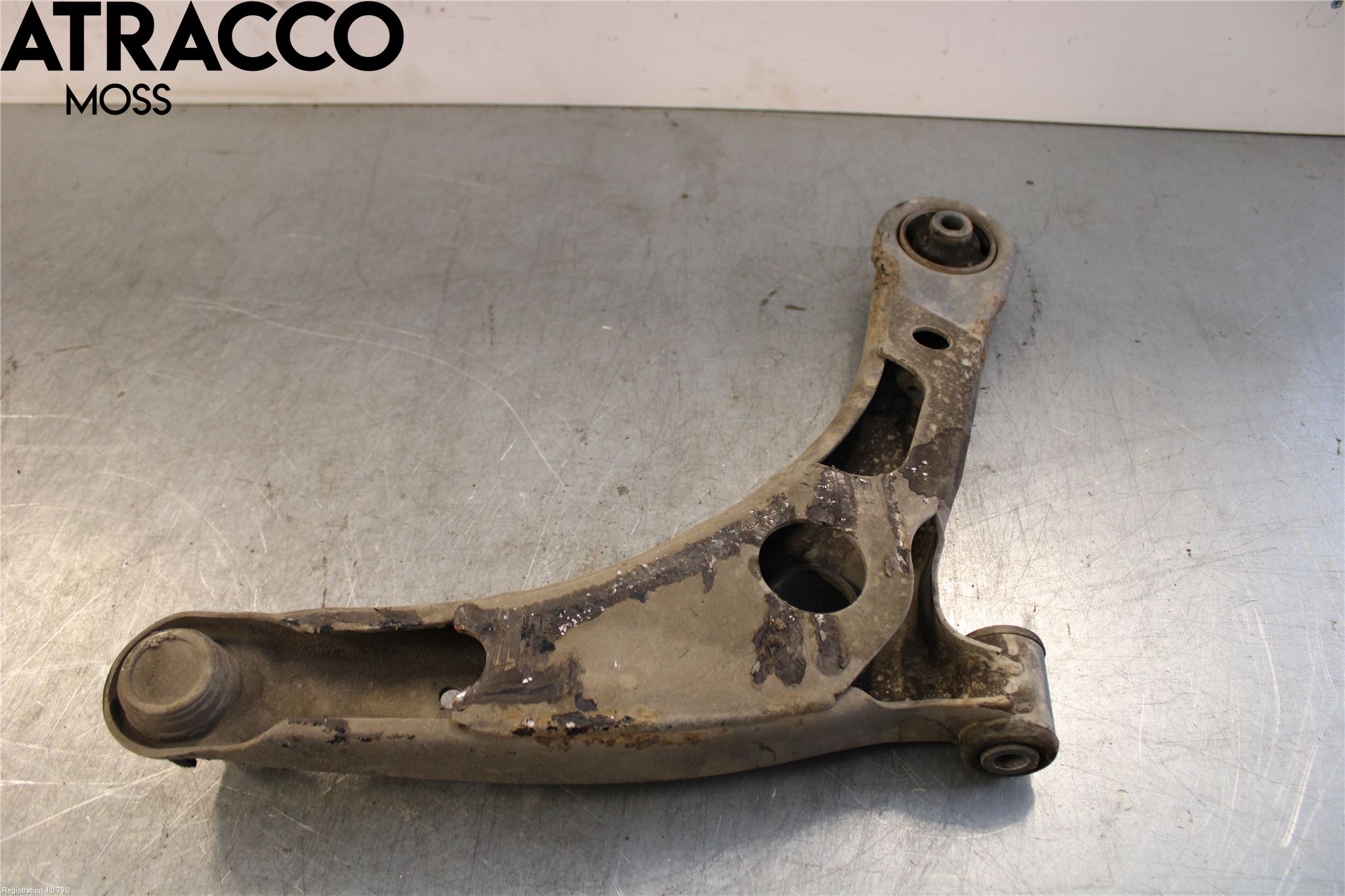 Mitsubishi OUTLANDER 13-21 Bærearm Foran Venstre Nedre