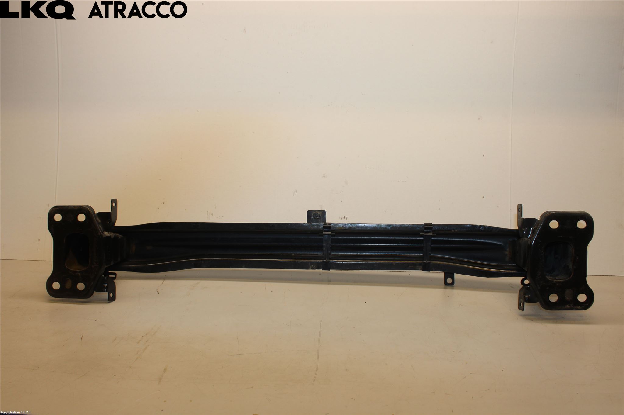 Skoda SUPERB 09-15 Støtfanger Foran Bjelke