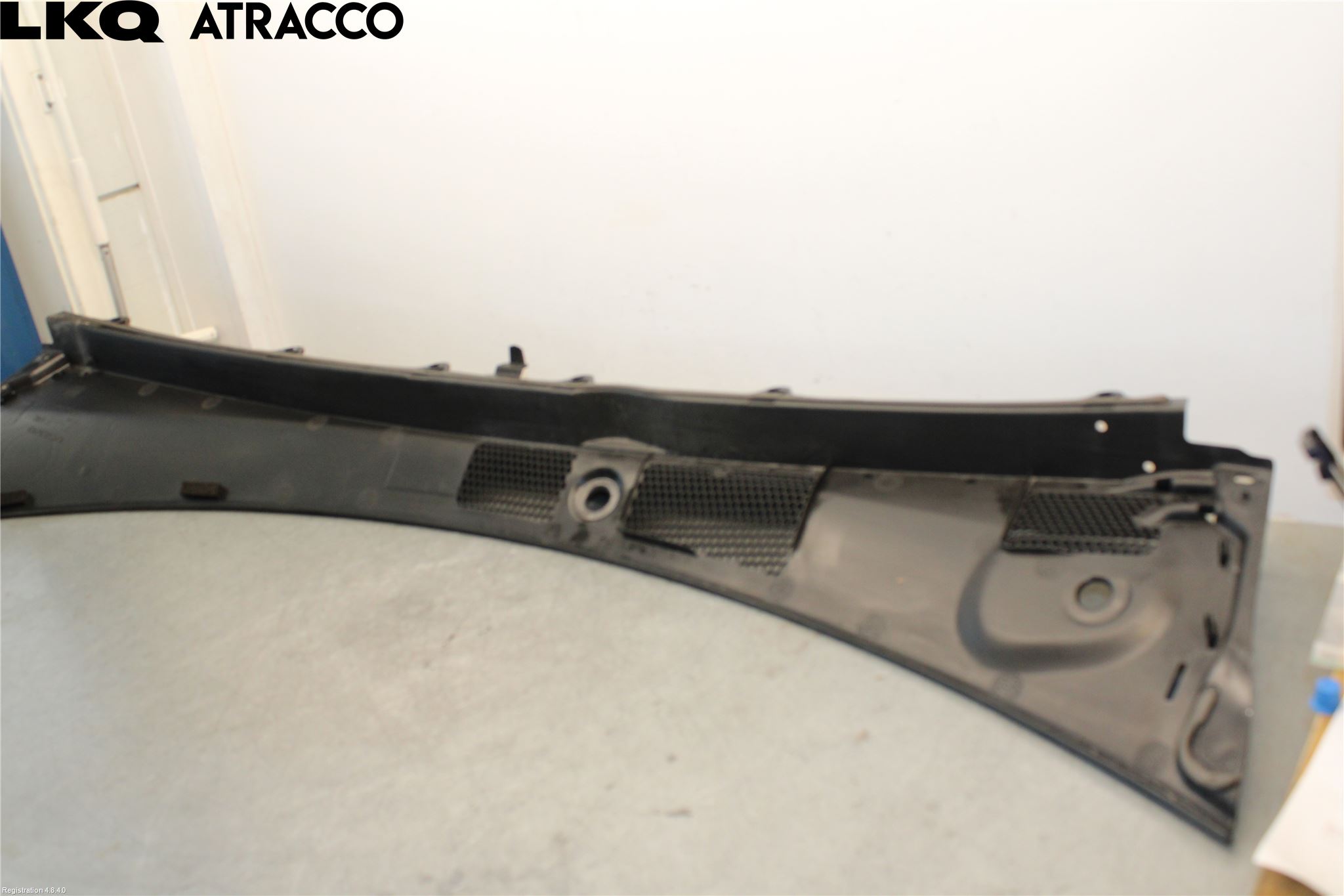 Volvo XC40/RECHARGE 18- Visker Deksel-Grill-Under Frr