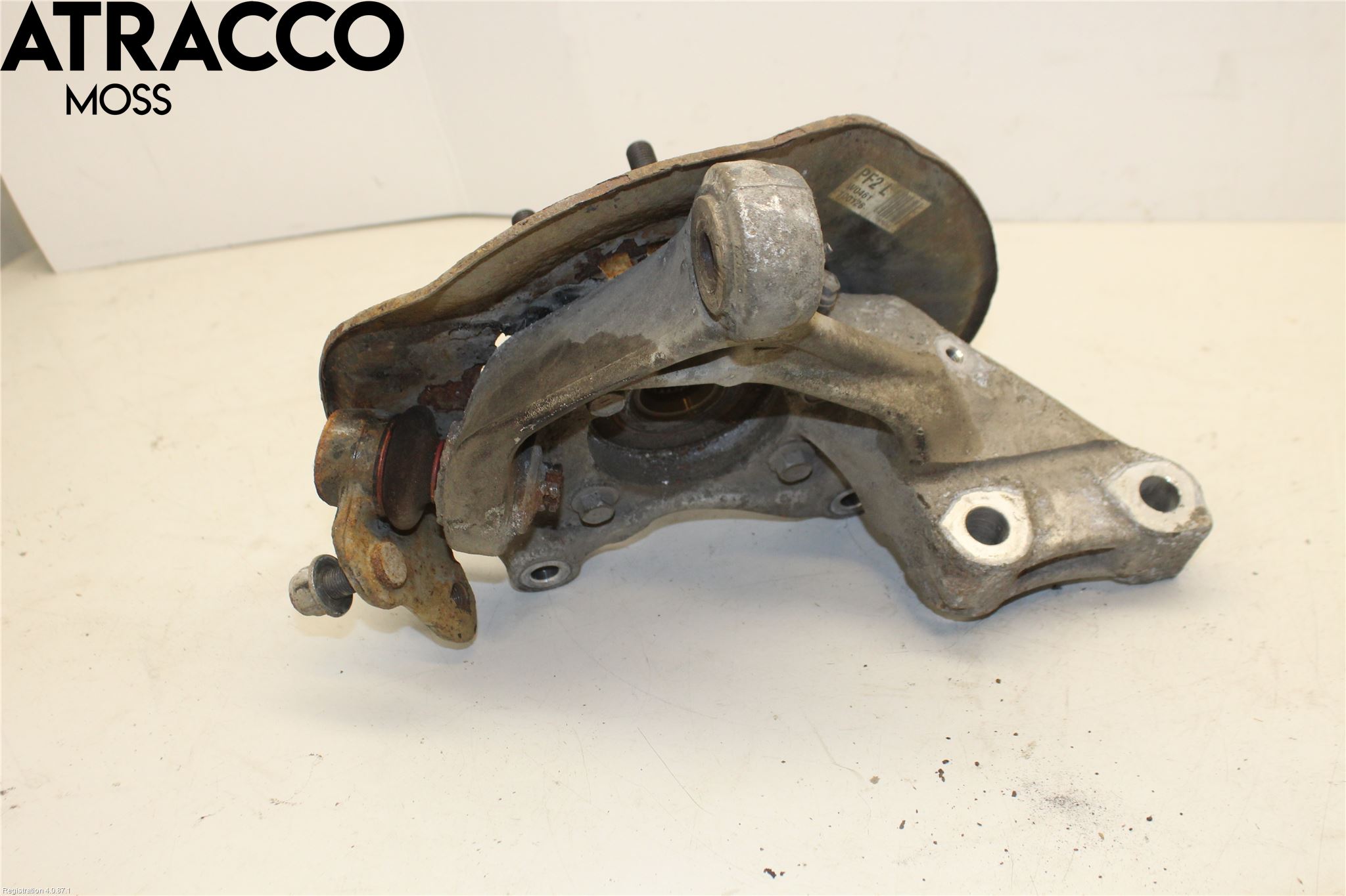 Toyota PRIUS ZVW30 09-20 Spindel Vf