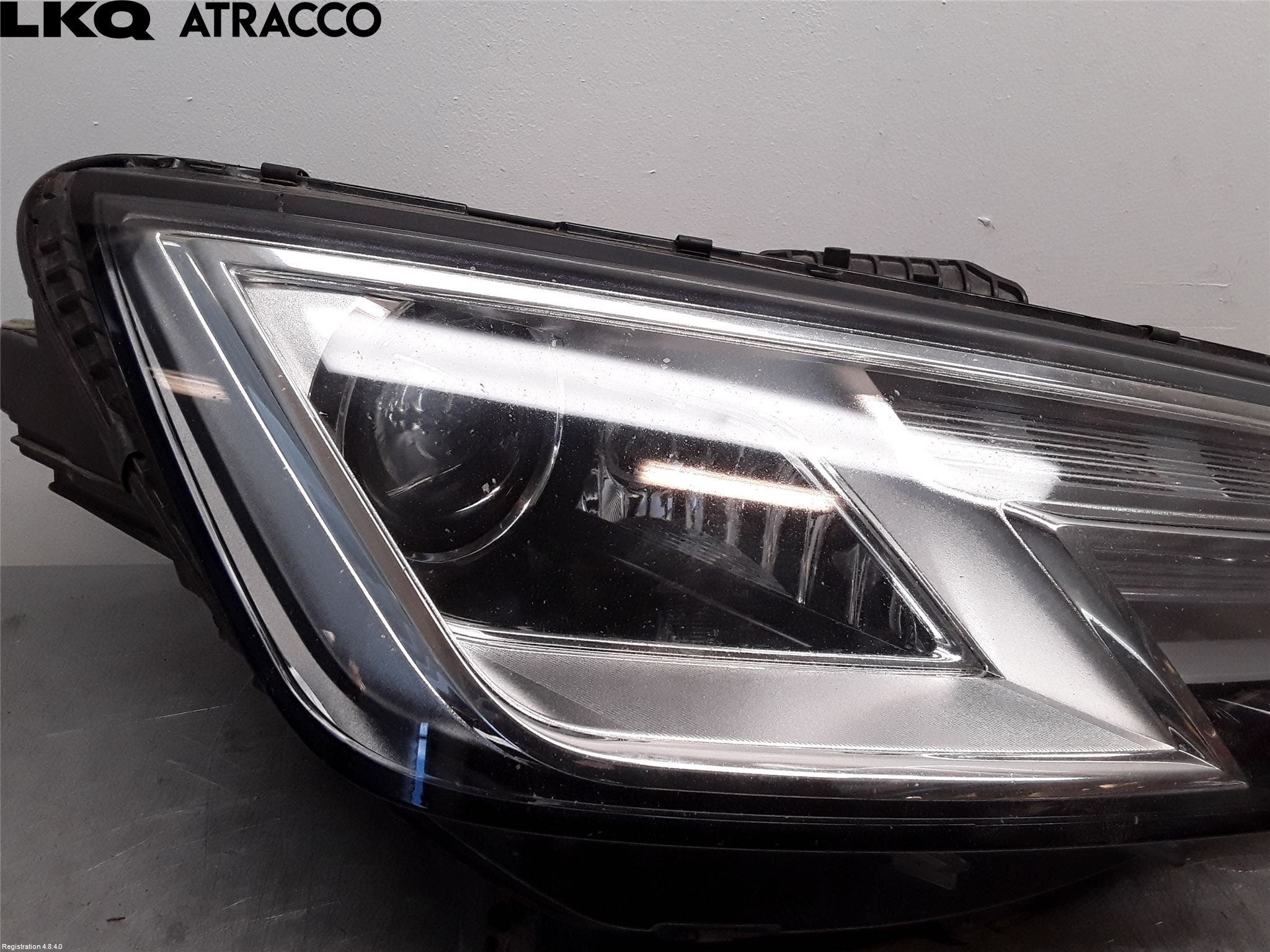 Audi A4/S4 B9 16-19 Frontlykt Høyre