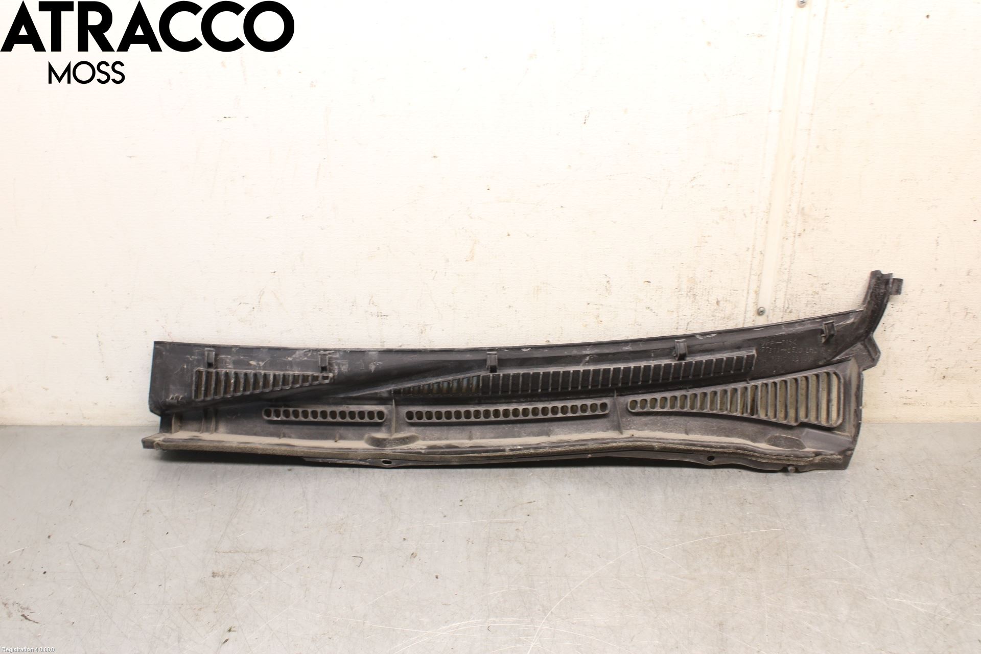 Suzuki GRAND VITARA II 06-14 Visker Deksel-Grill-Under Frr
